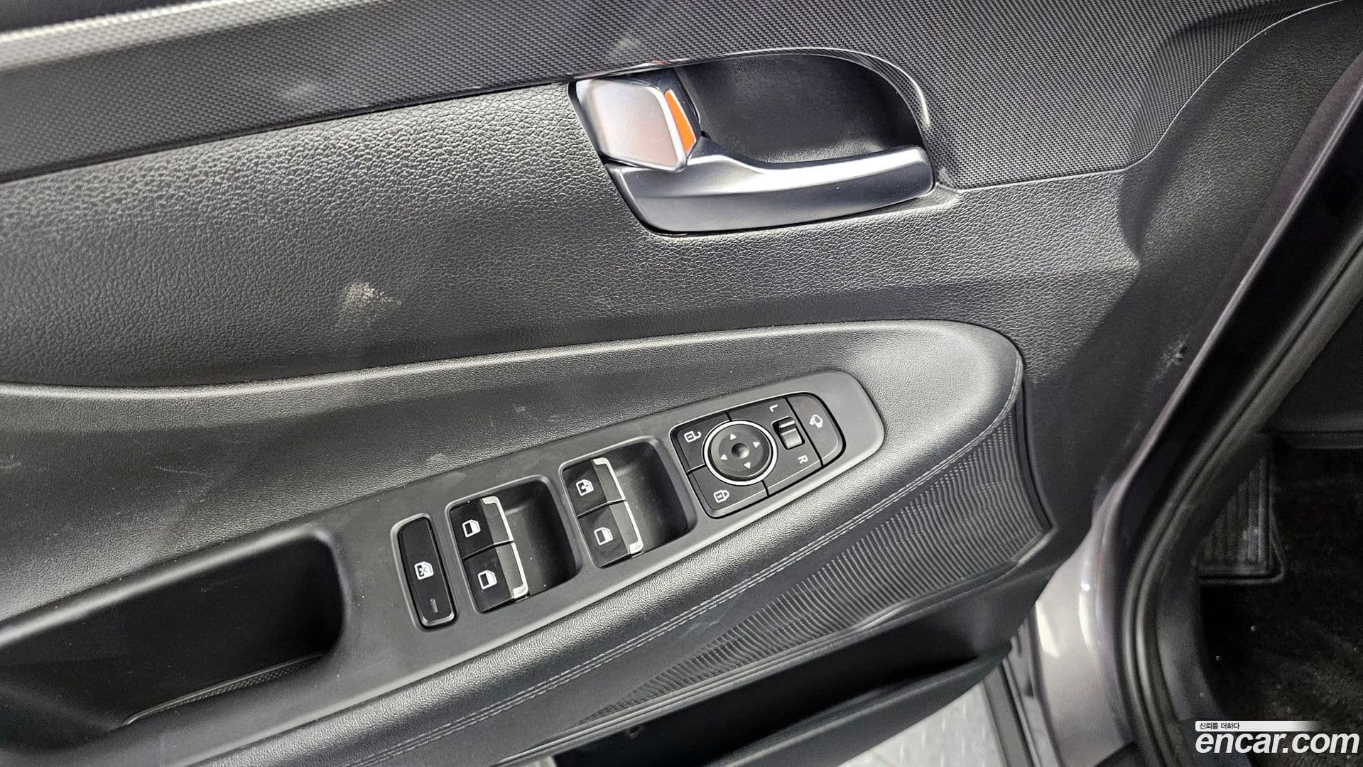 Main__Slider__Photo:Santafe Hyundai 2022.8-13