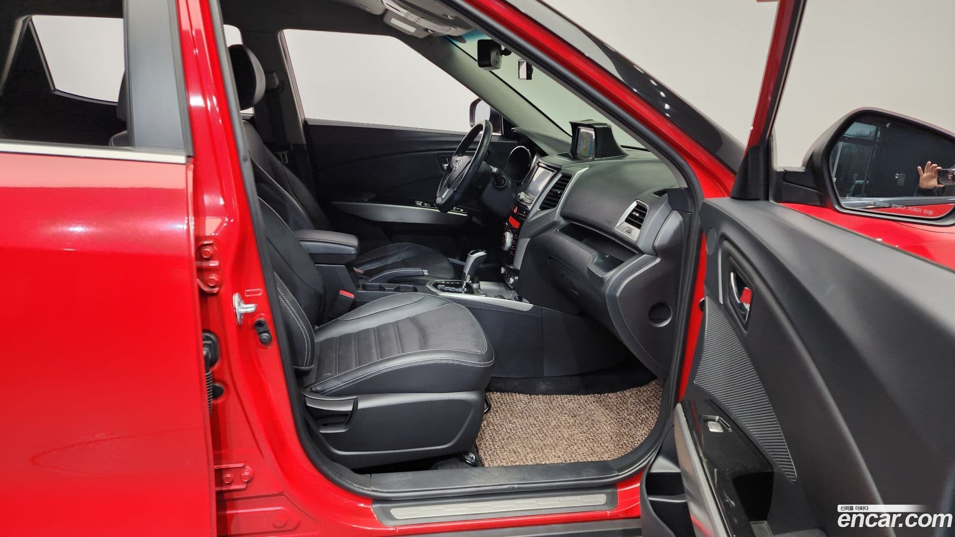 Main__Slider__Photo:TIBOLI KG_Mobility_Ssangyong 2015.0-10