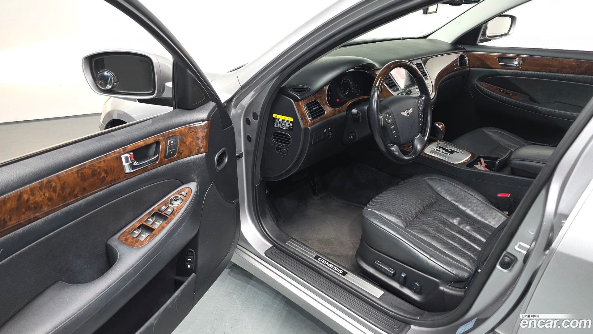 Main__Slider__Photo:Genesis Hyundai 2008.7-11