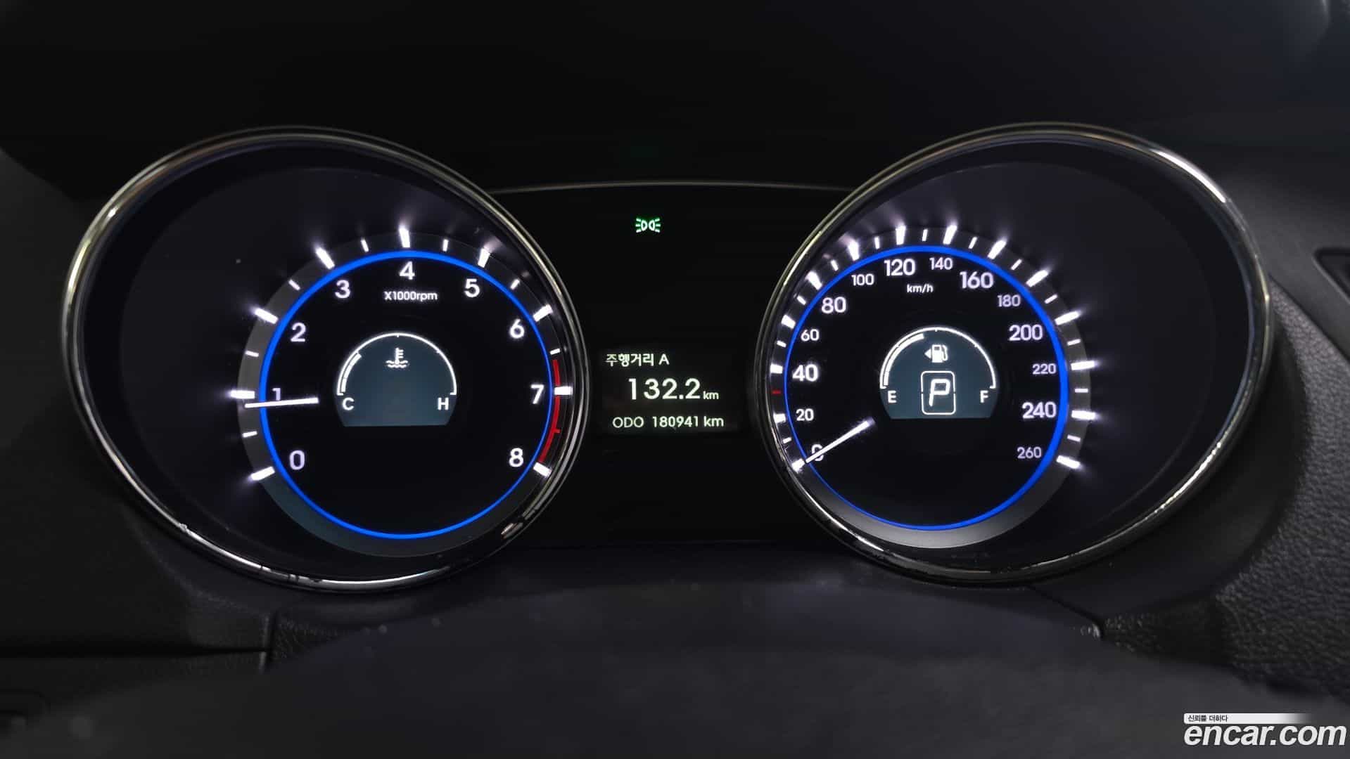 Sonata Hyundai 2013.10-INNER-008