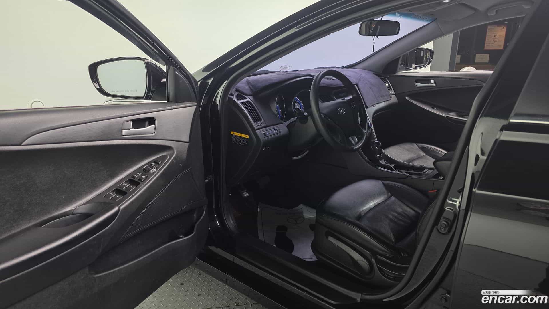 Sonata Hyundai 2013.10-INNER-010