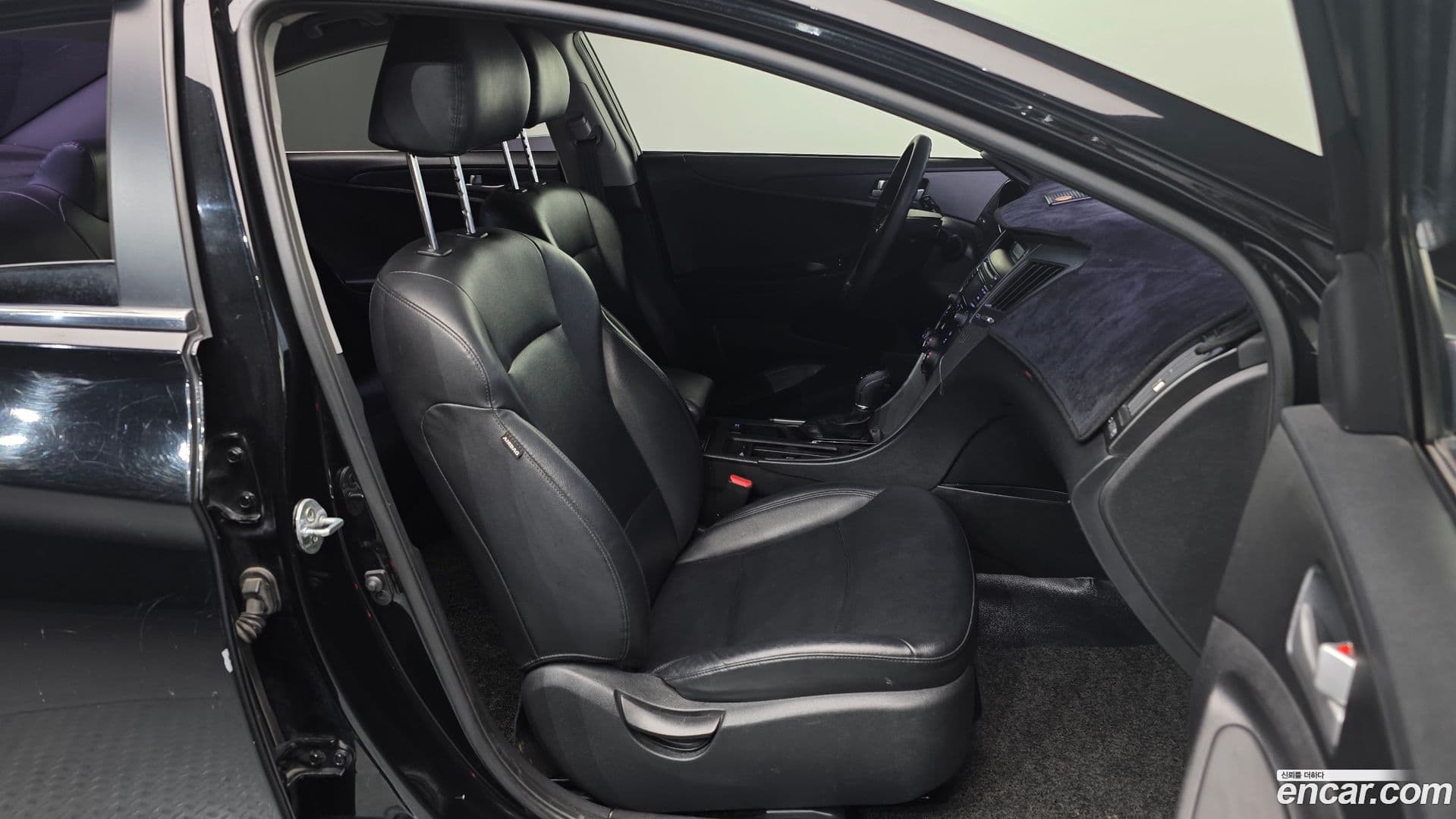 Main__Slider__Photo:Sonata Hyundai 2013.10-10