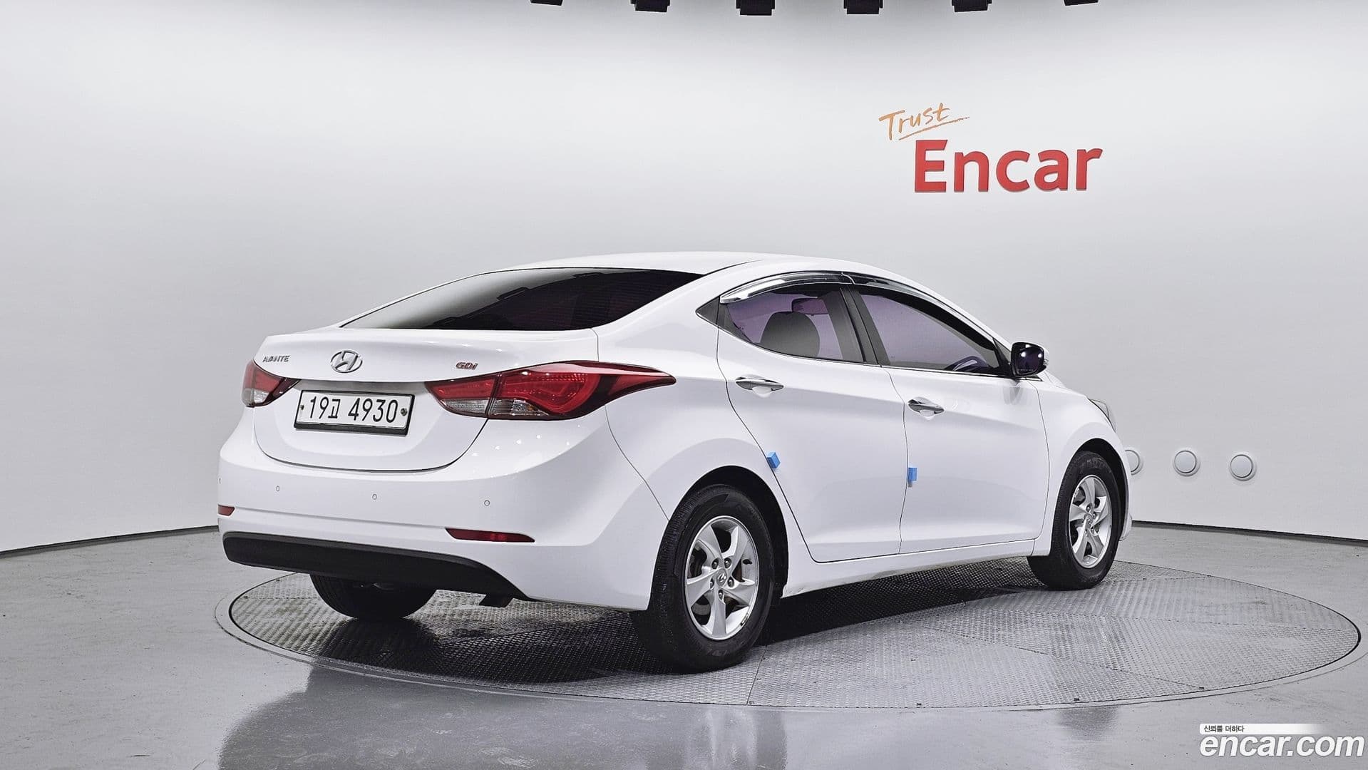 Main__Slider__Photo:AVANTE Hyundai 2014.11-1