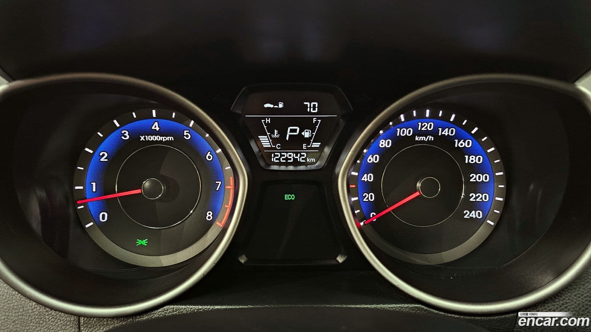 Main__Slider__Photo:AVANTE Hyundai 2014.11-7