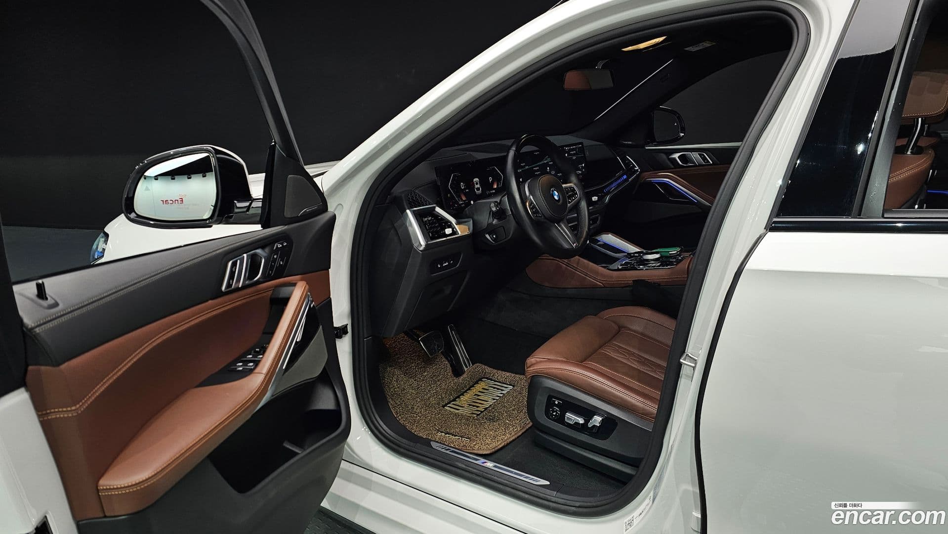 Main__Slider__Photo:X6 BMW 2023.8-10