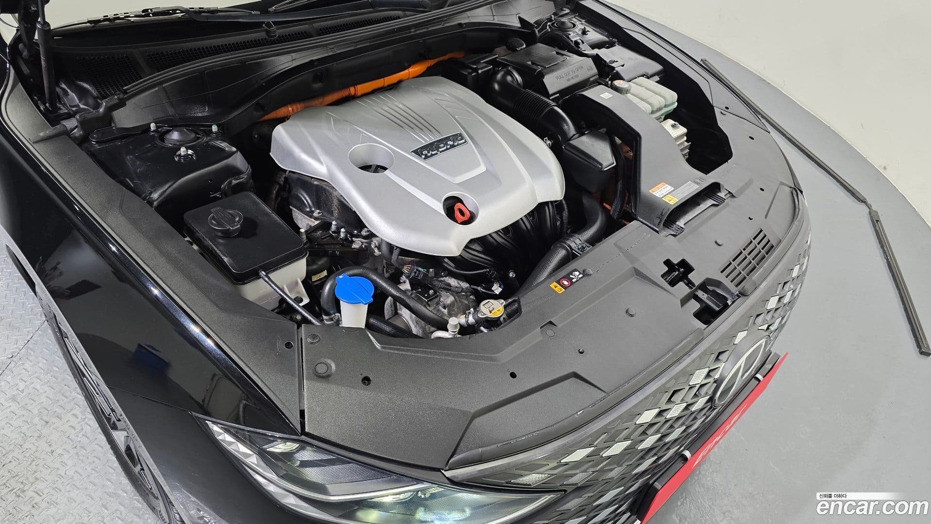 Main__Slider__Photo:Grandeur Hyundai 2020.0-5