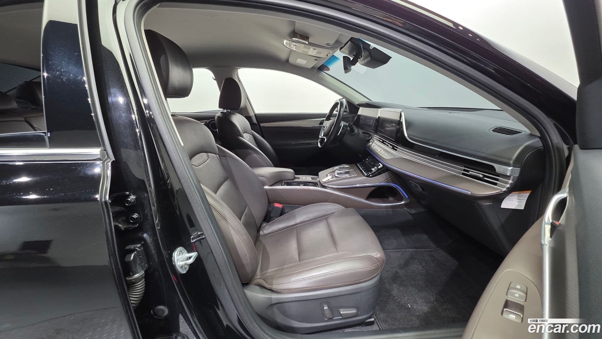 Main__Slider__Photo:Grandeur Hyundai 2020.0-9