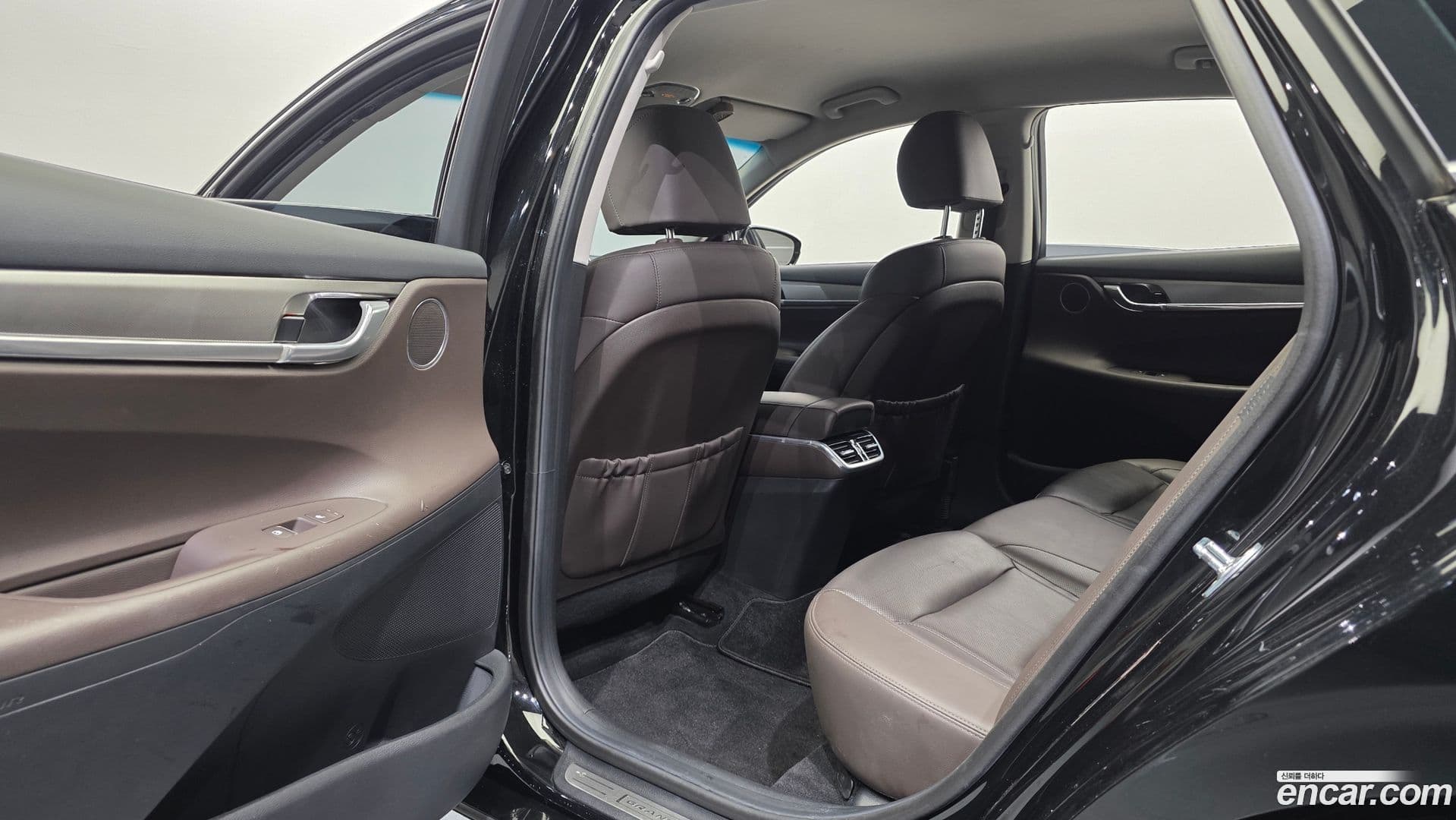 Main__Slider__Photo:Grandeur Hyundai 2020.0-16