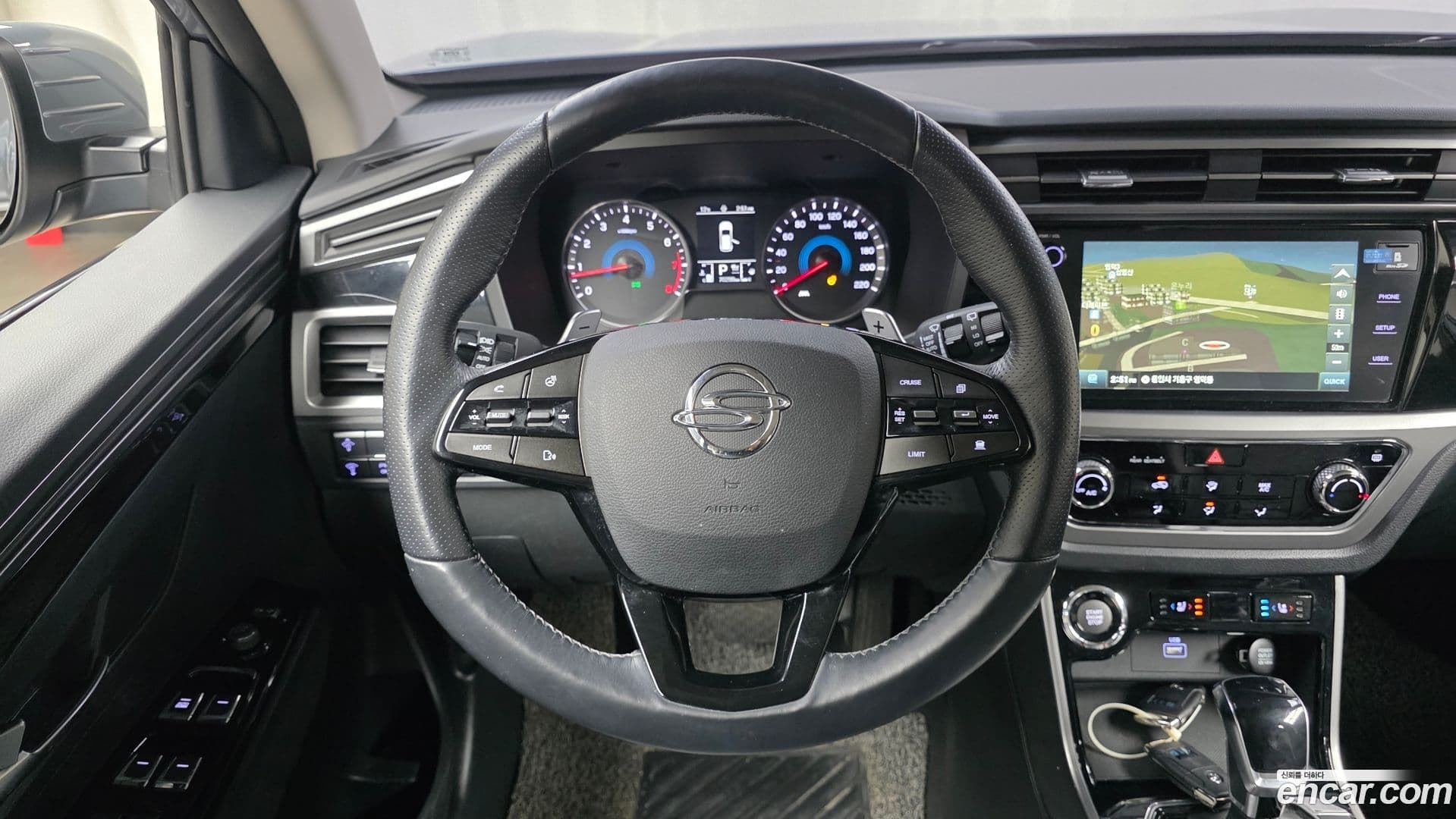 Main__Slider__Photo:KORANDO KG_Mobility_Ssangyong 2020.0-12