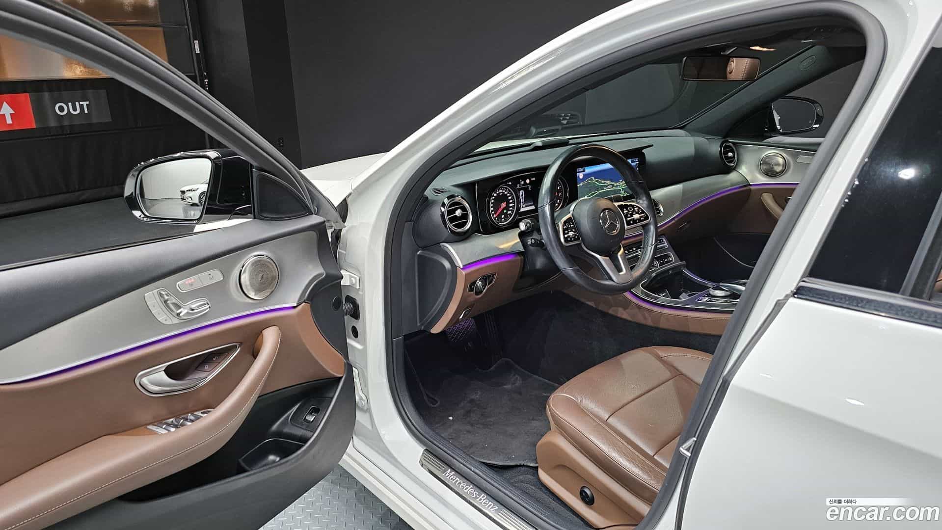 E-Class Mercedes-Benz 2020.3-OPTION-015