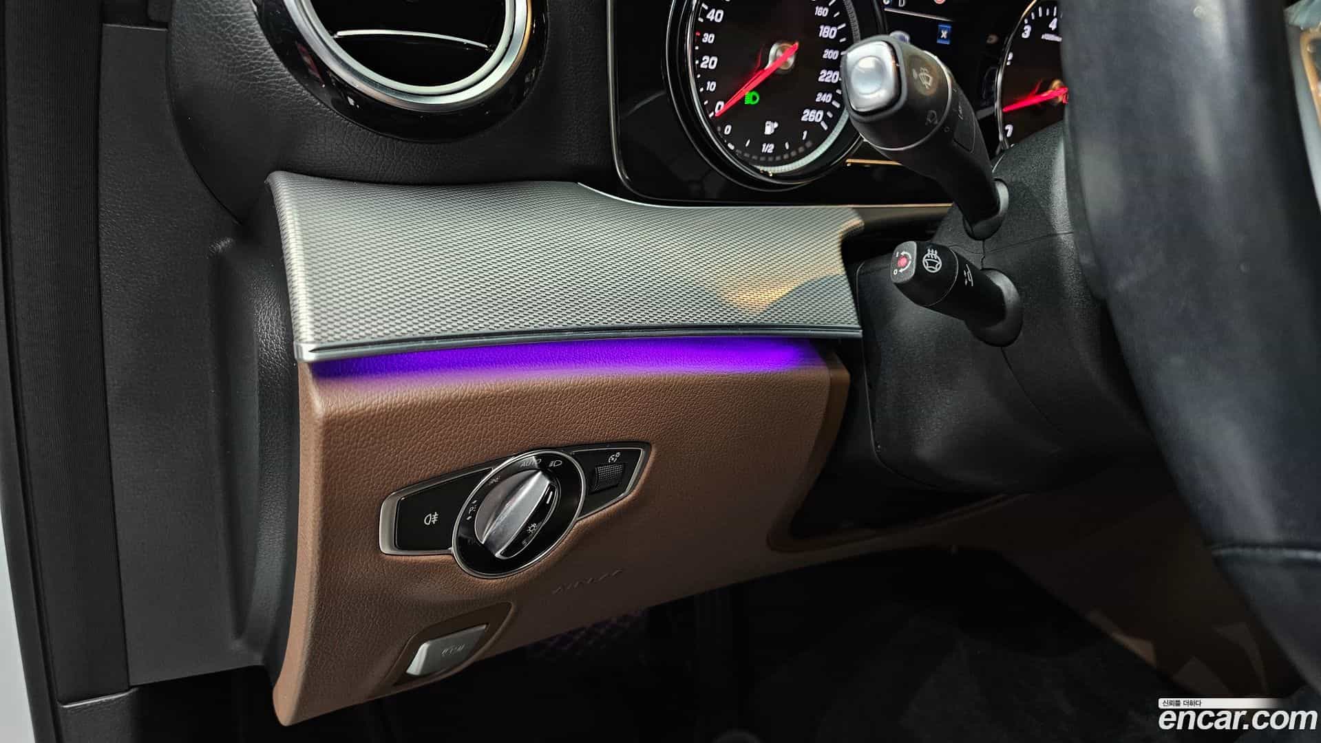 E-Class Mercedes-Benz 2020.3-OPTION-019