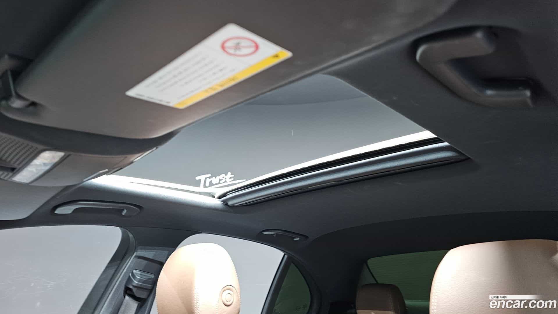 E-Class Mercedes-Benz 2020.3-OPTION-024