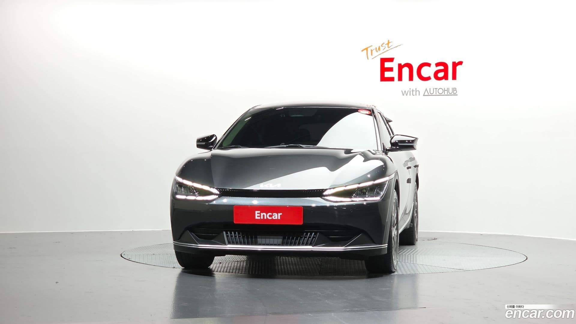 Main__Slider__Photo:EV6 Kia 2023.2-2