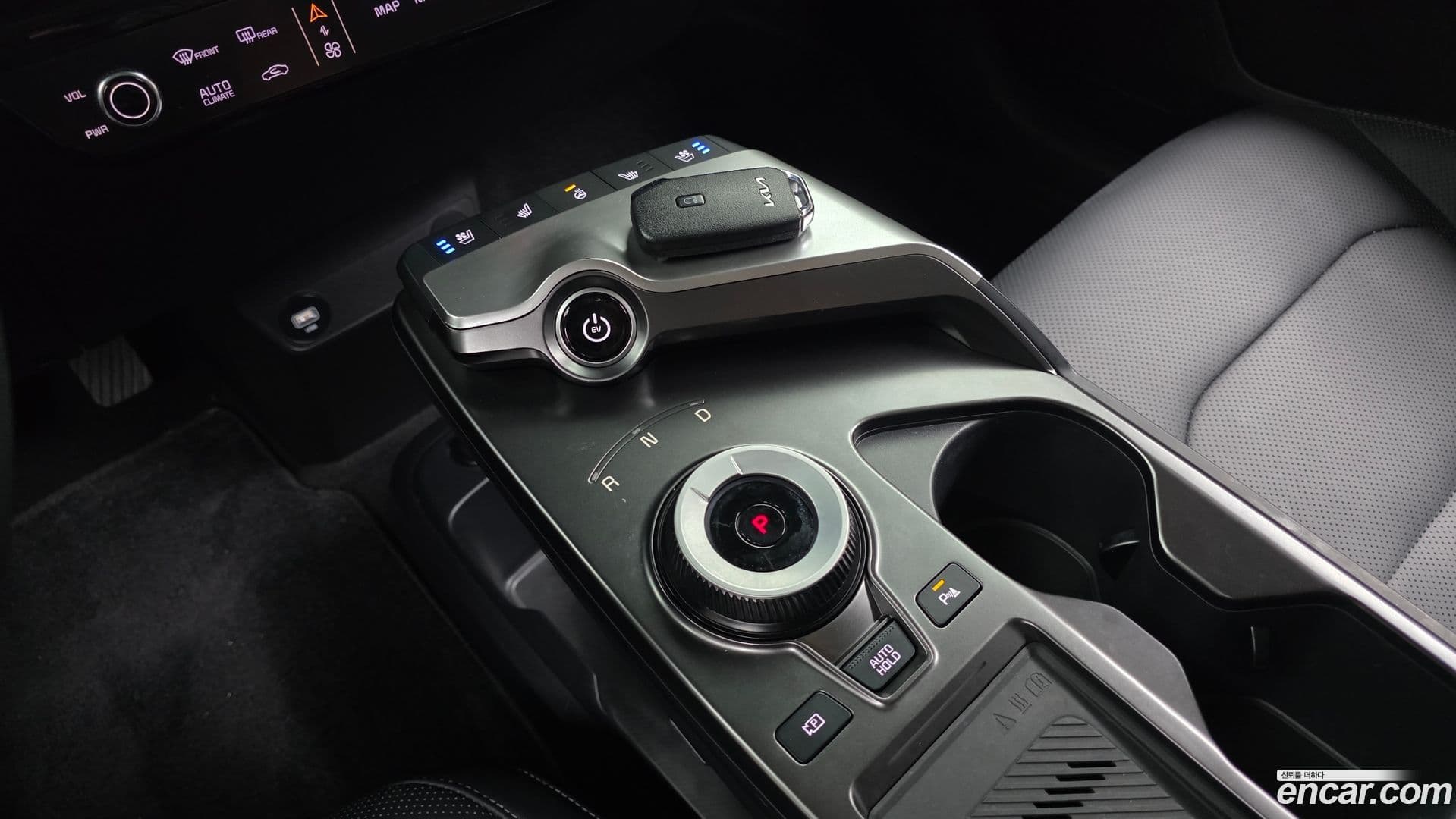 Main__Slider__Photo:EV6 Kia 2023.2-8