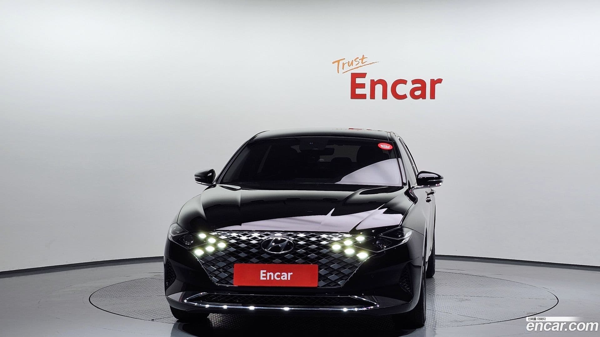 Main__Slider__Photo:Grandeur Hyundai 2020.5-2