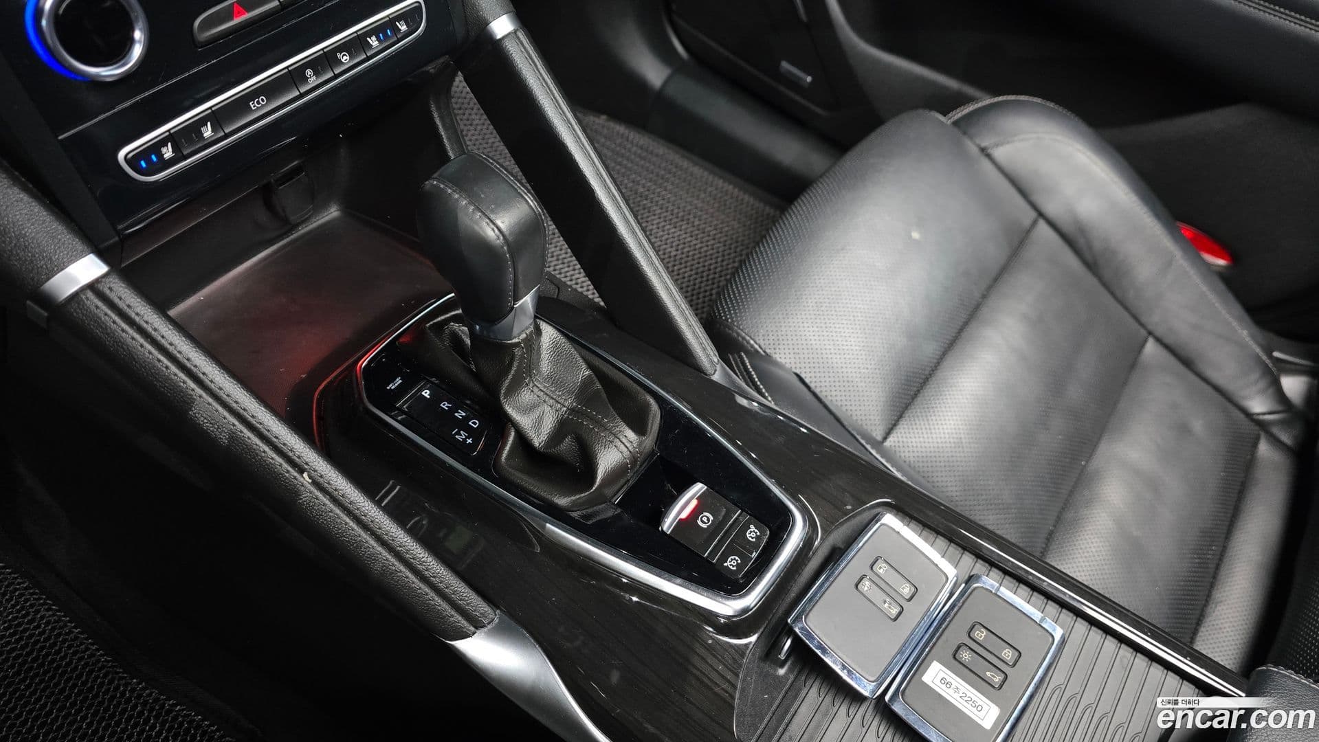 Main__Slider__Photo:QM6 Renault-KoreaSamsung 2017.9-8