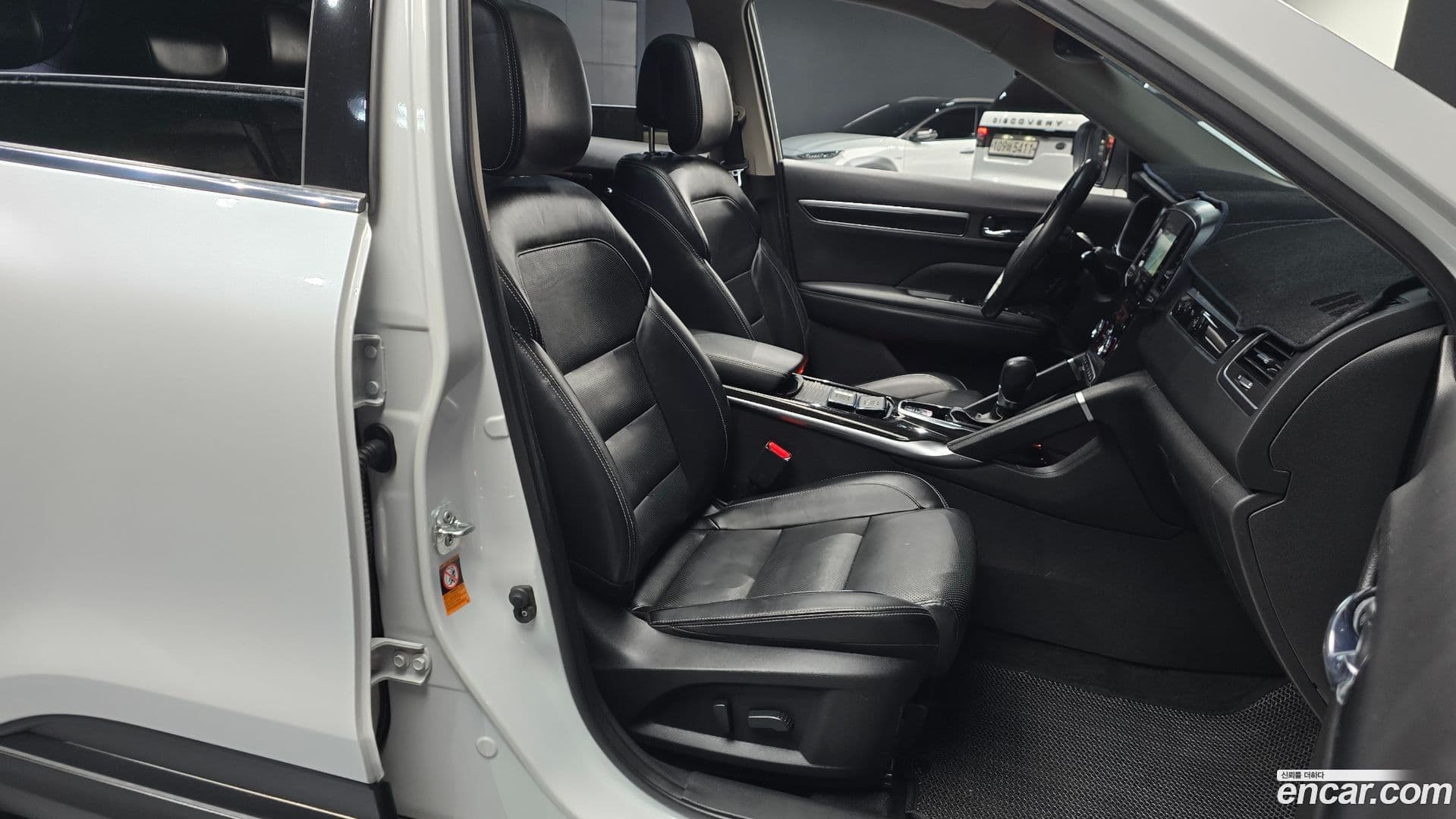 Main__Slider__Photo:QM6 Renault-KoreaSamsung 2017.9-9