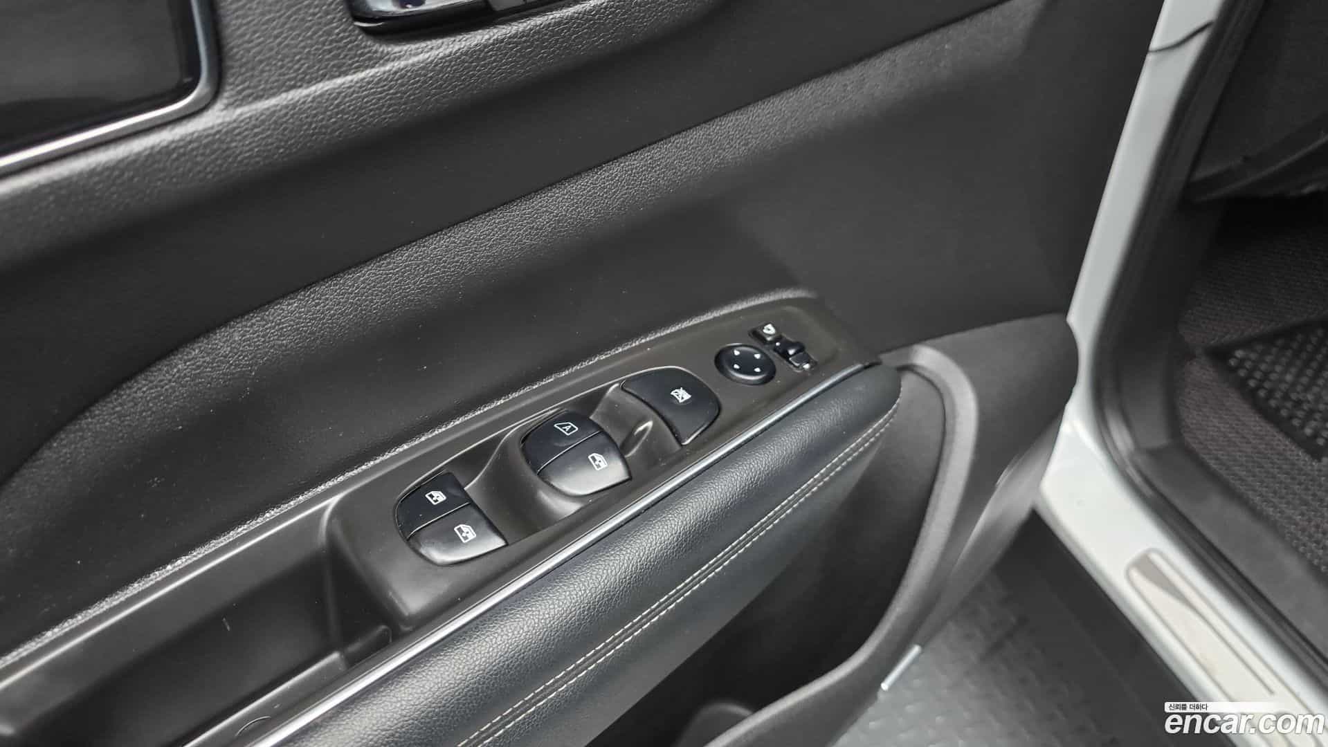 QM6 Renault-KoreaSamsung 2017.9-OPTION-021