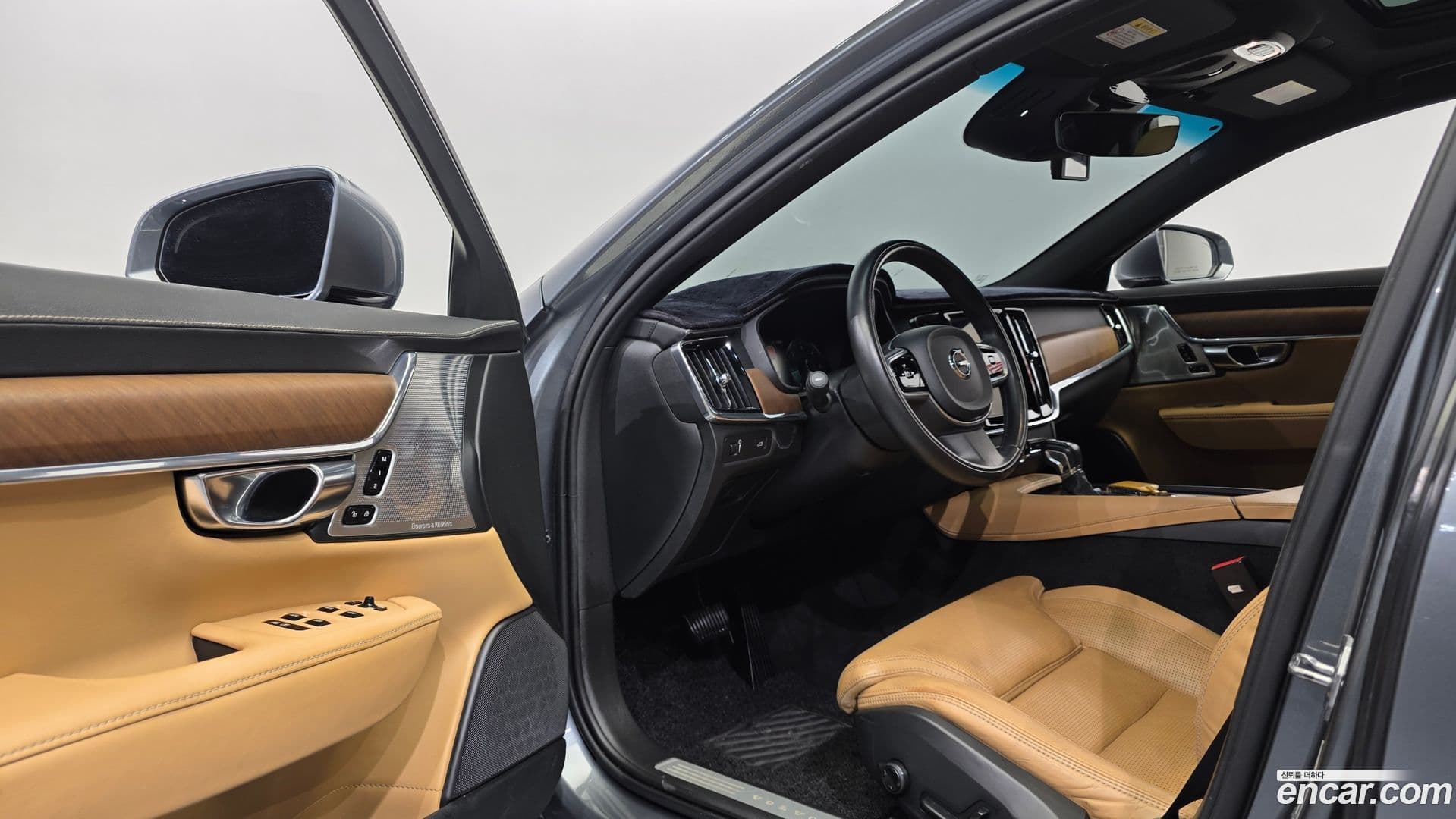 Main__Slider__Photo:S90 Volvo 2018.0-12