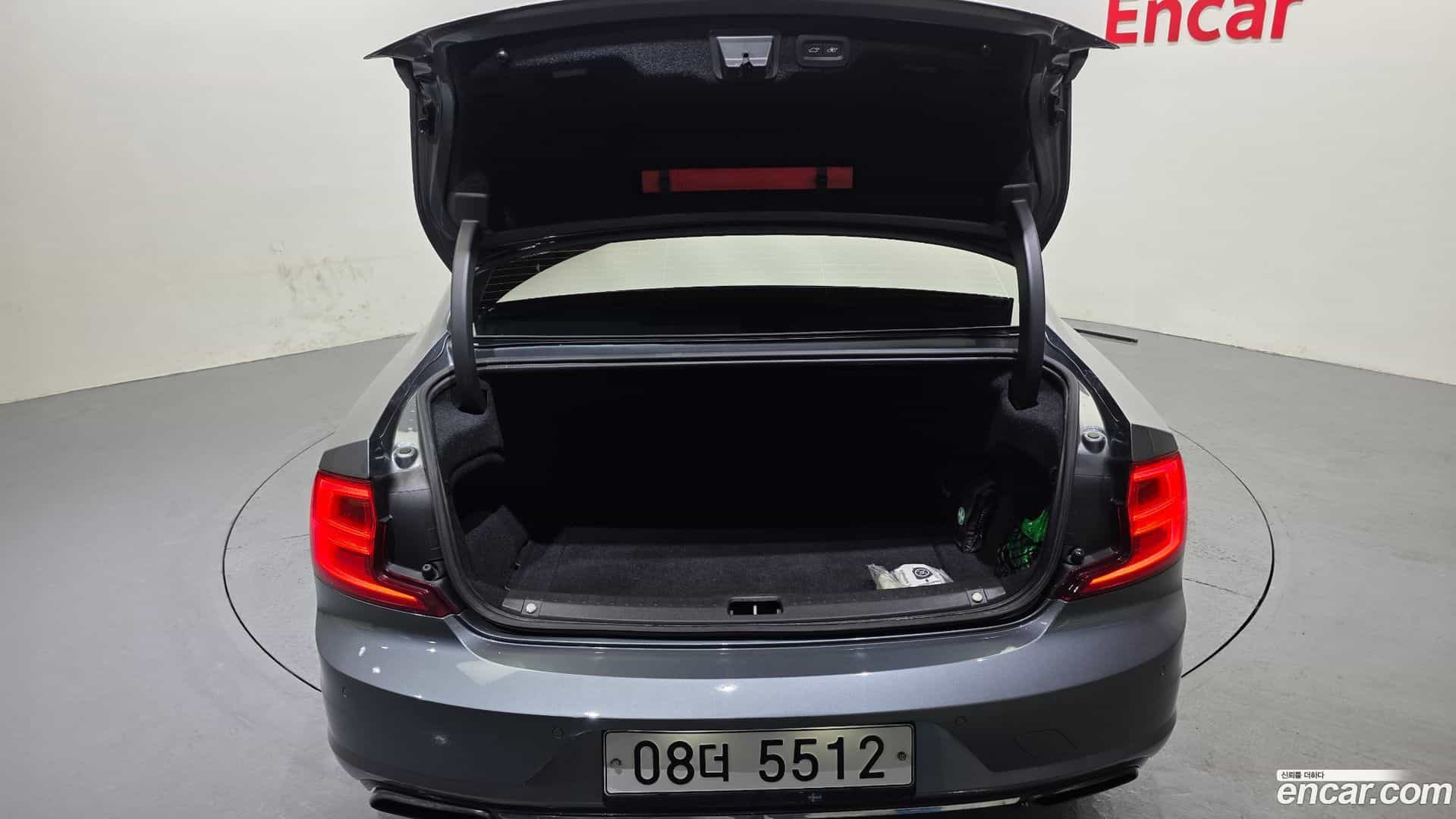 S90 Volvo 2018.0-OPTION-024