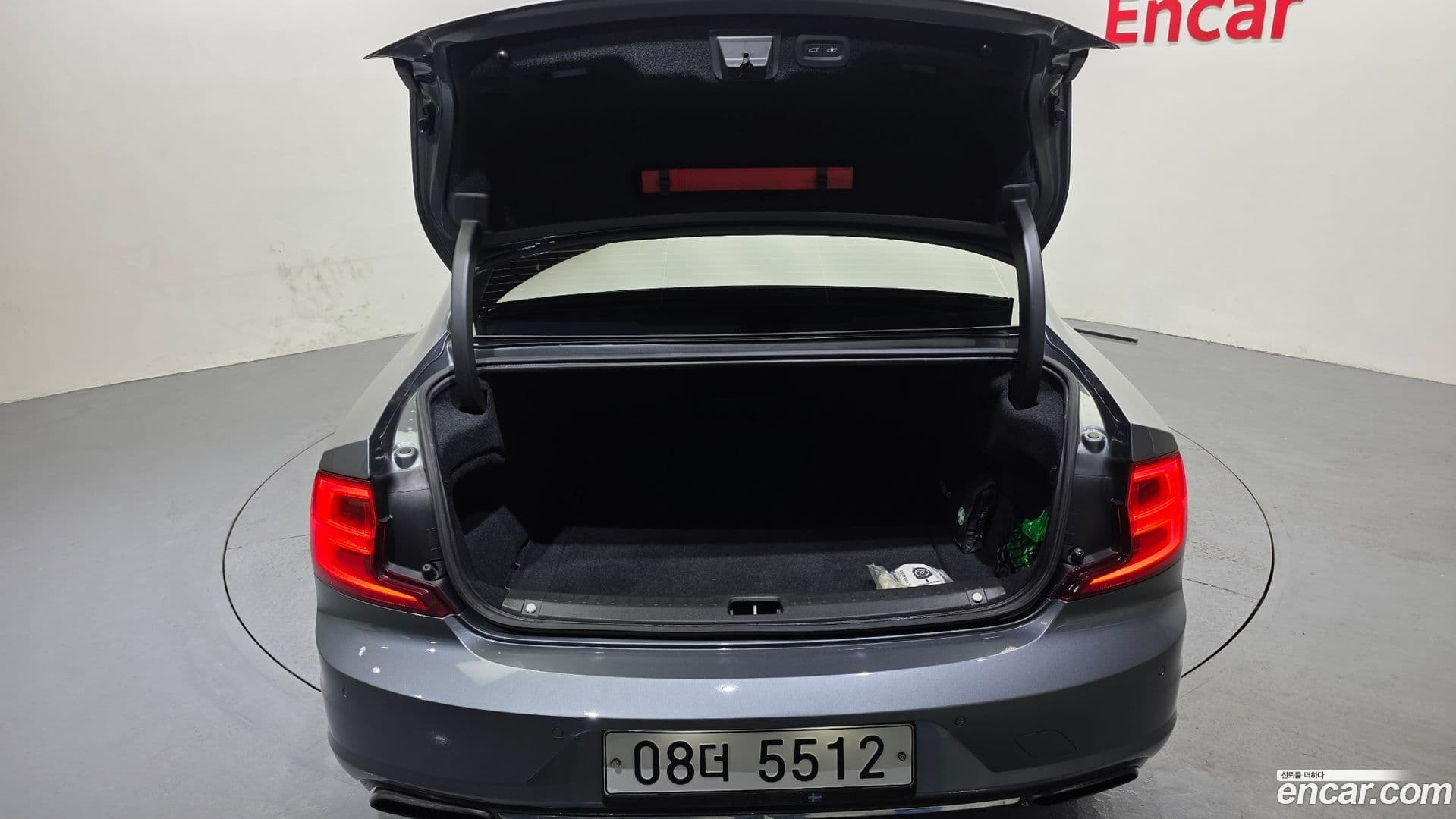 Main__Slider__Photo:S90 Volvo 2018.0-19