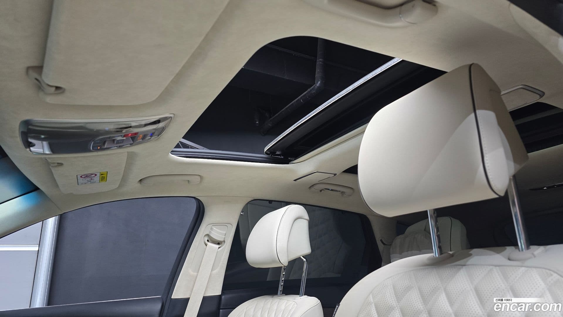 Main__Slider__Photo:GV80 Genesis 2023.0-17