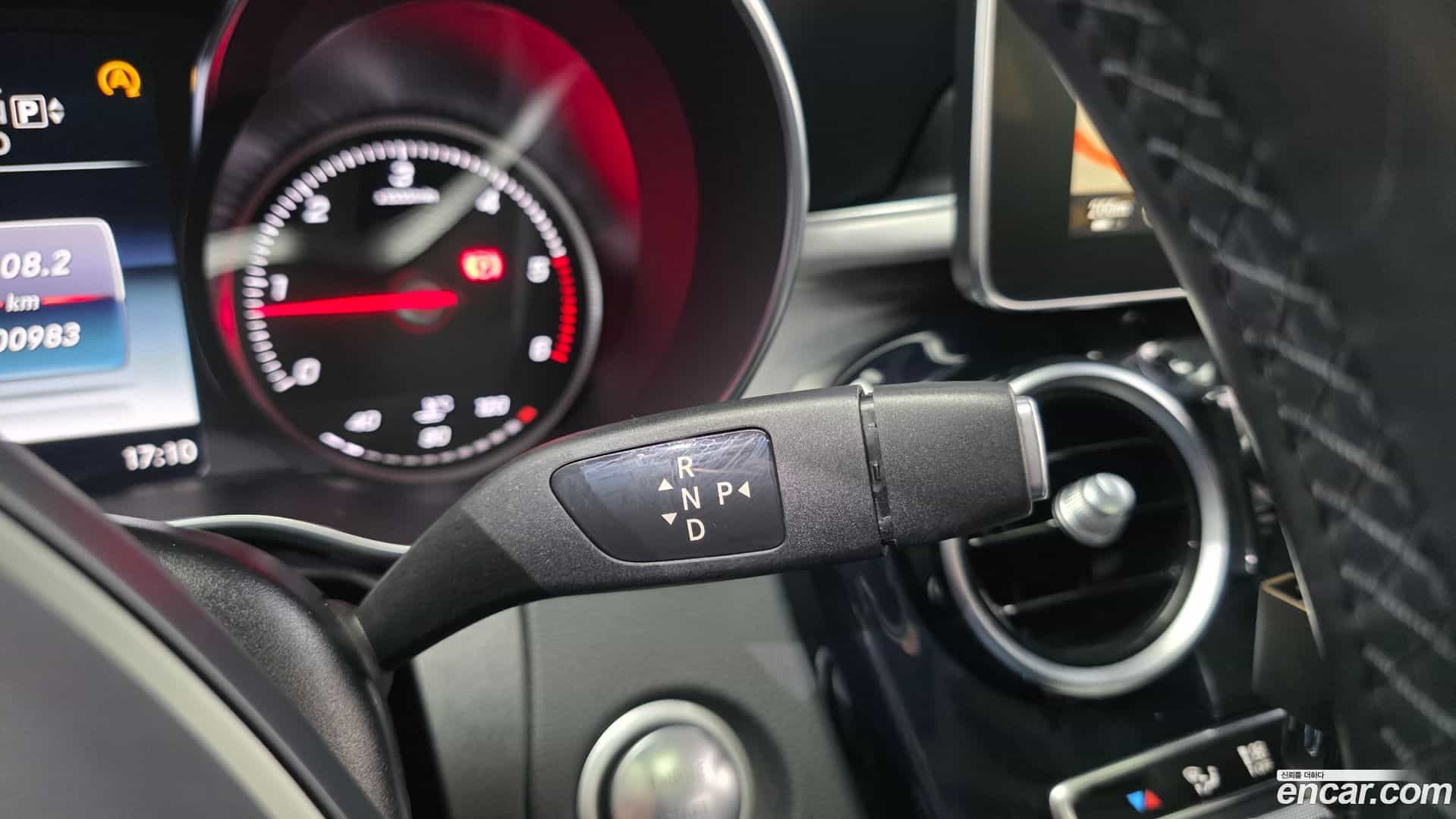 C-Class Mercedes-Benz 2014.5-INNER-009