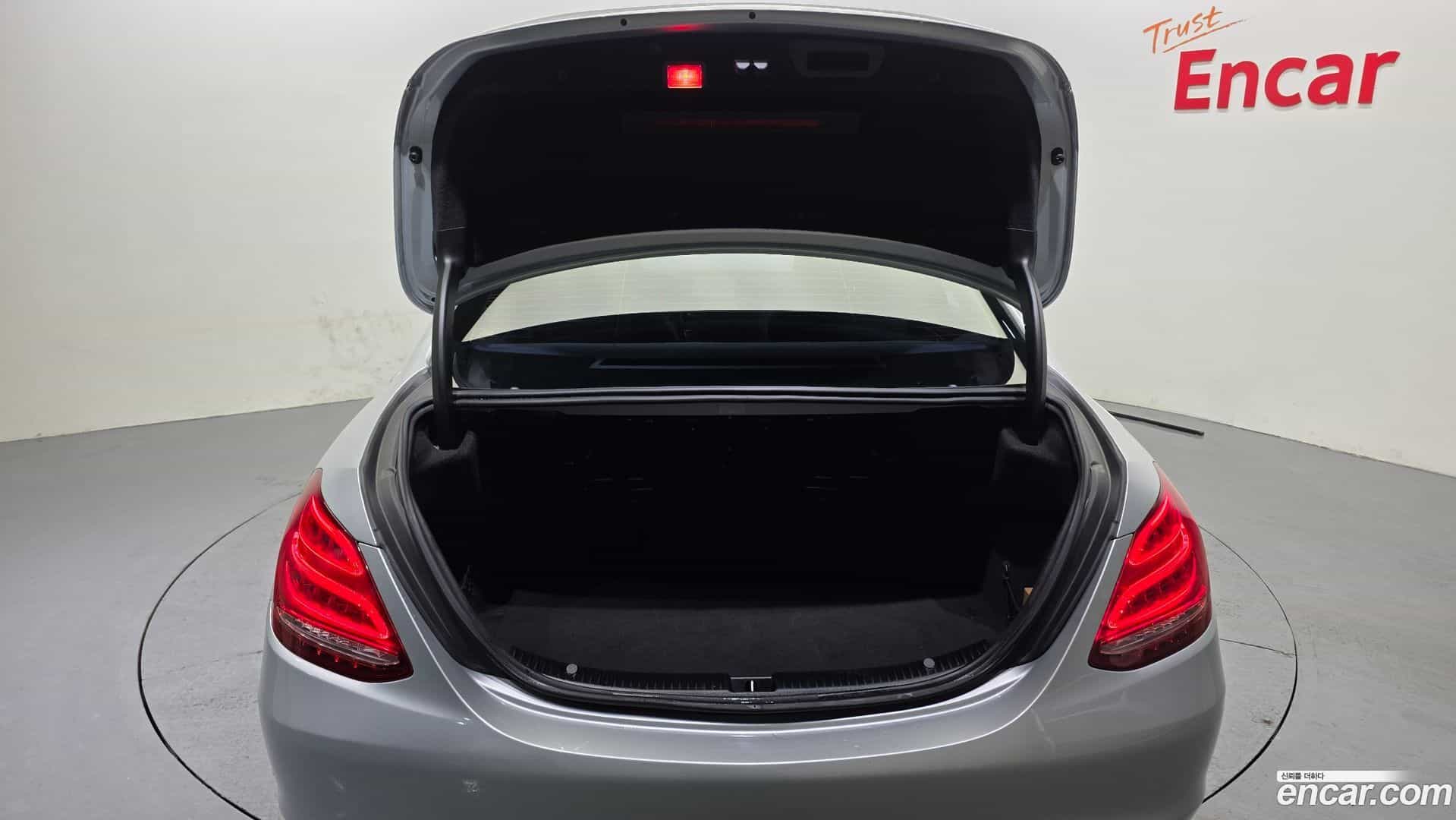 C-Class Mercedes-Benz 2014.5-OPTION-024