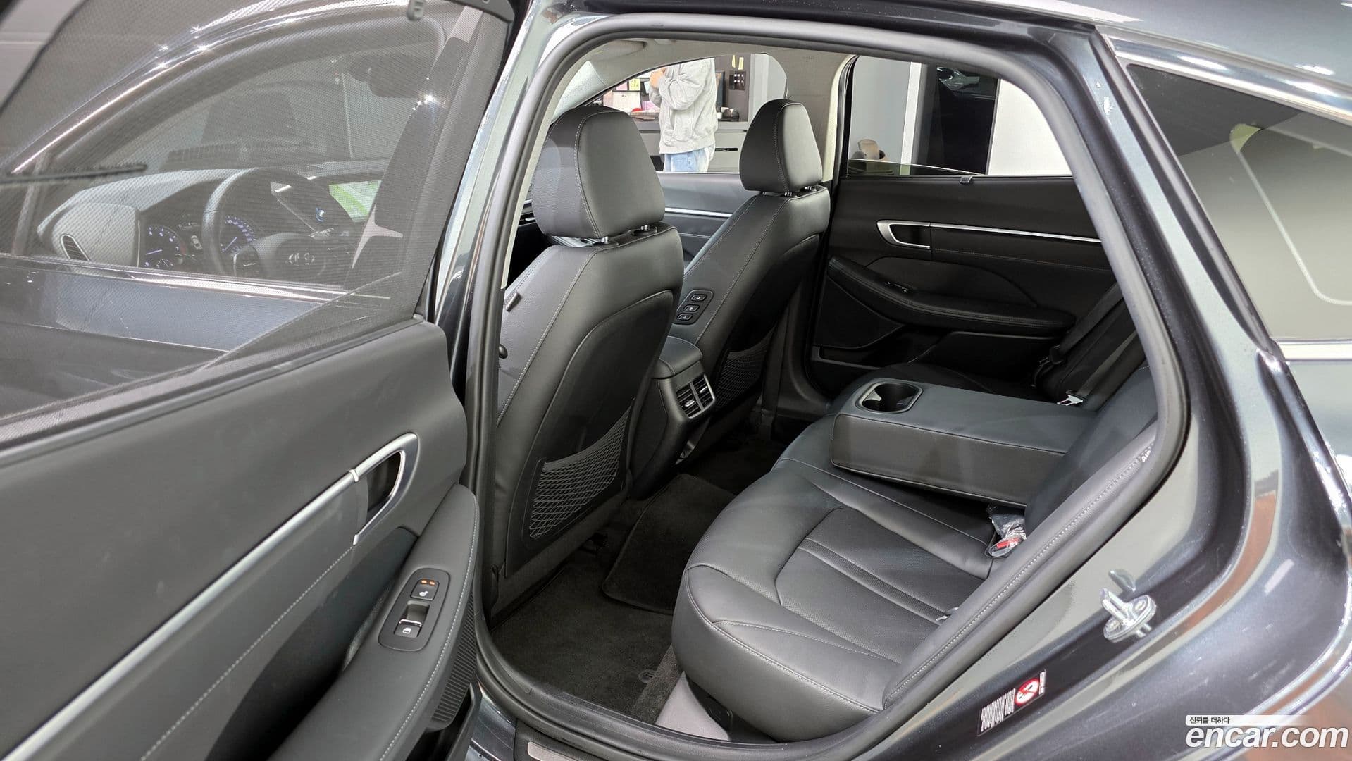 Main__Slider__Photo:Sonata Hyundai 2021.10-10