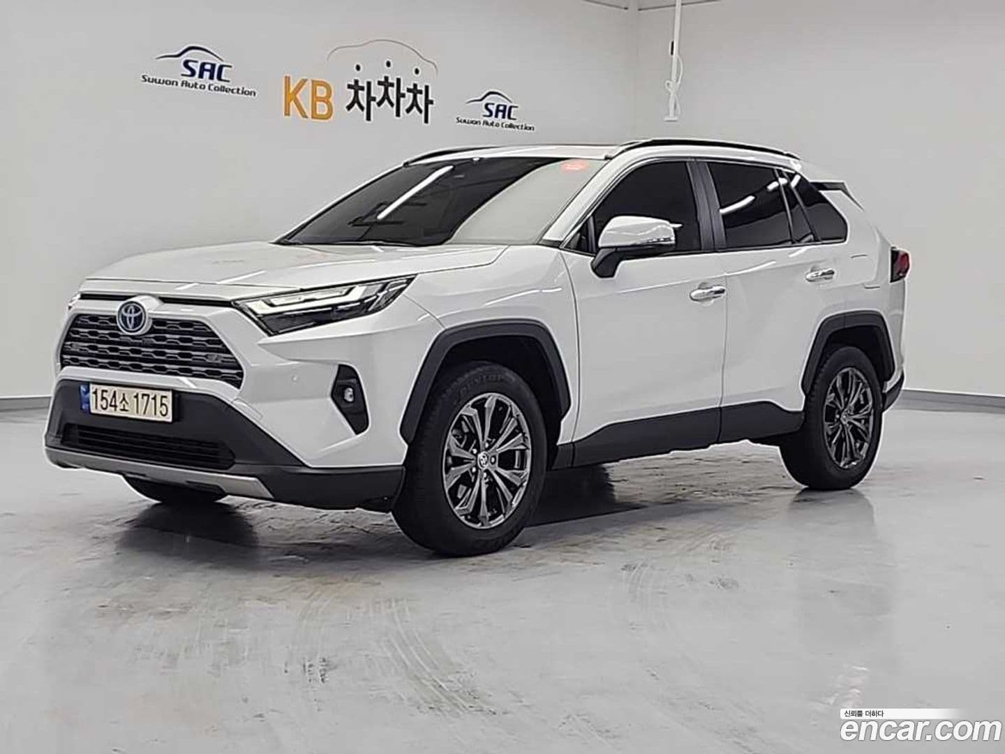 Main__Slider__Photo:RAV4 Toyota 2023.11-0