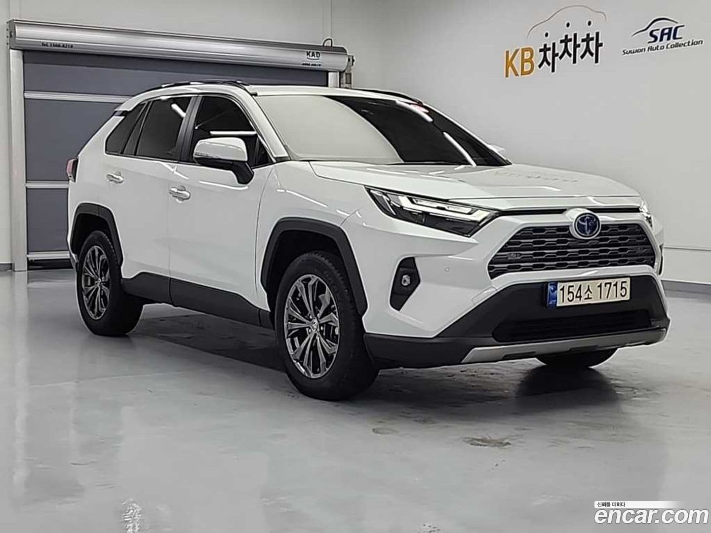 Main__Slider__Photo:RAV4 Toyota 2023.11-3