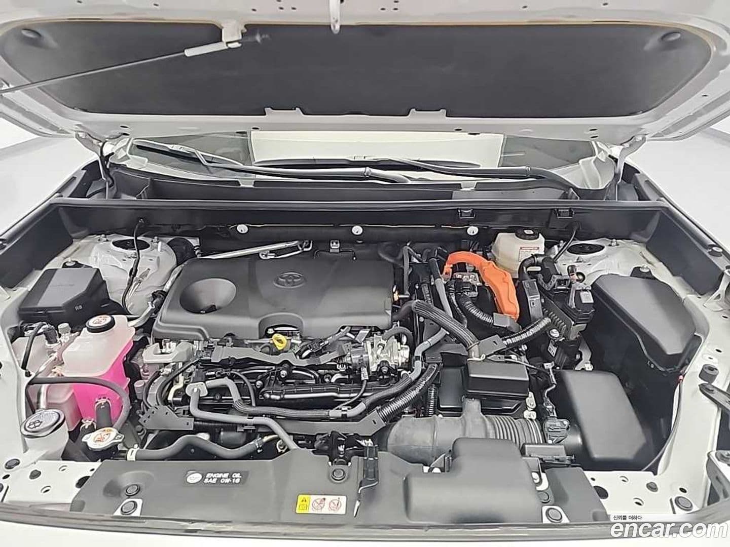 Main__Slider__Photo:RAV4 Toyota 2023.11-4