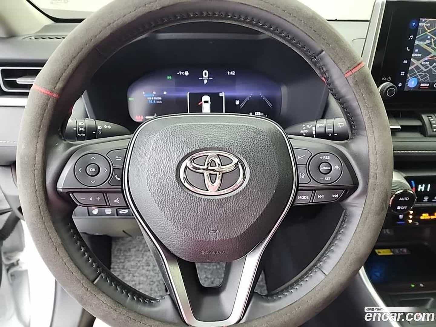 RAV4 Toyota 2023.11-INNER-009