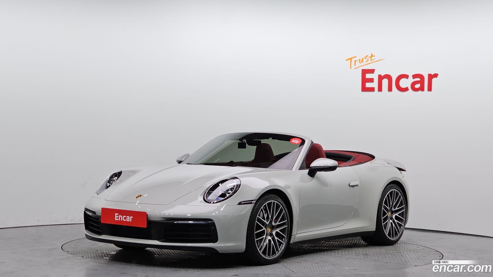 Main__Slider__Photo:911 Porsche 2024.7-0