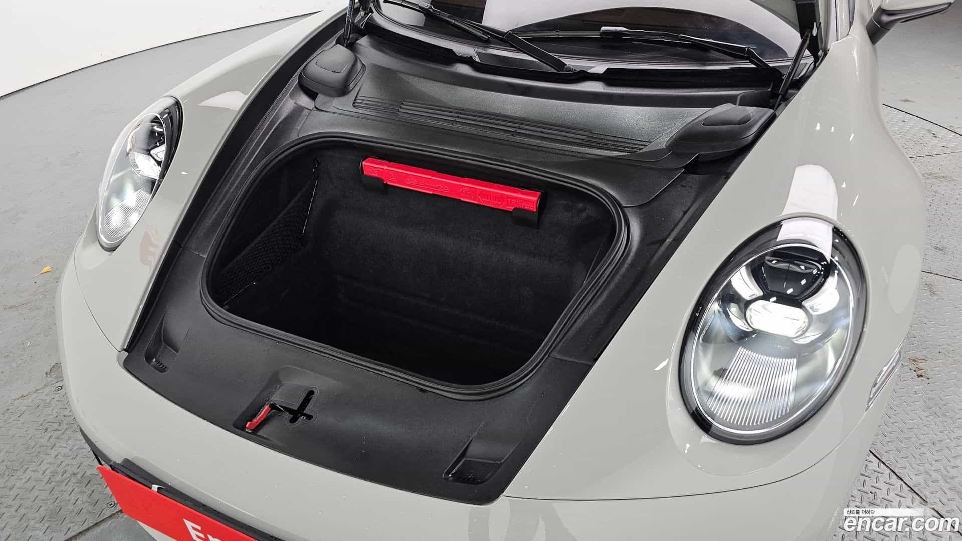 911 Porsche 2024.7-INNER-006