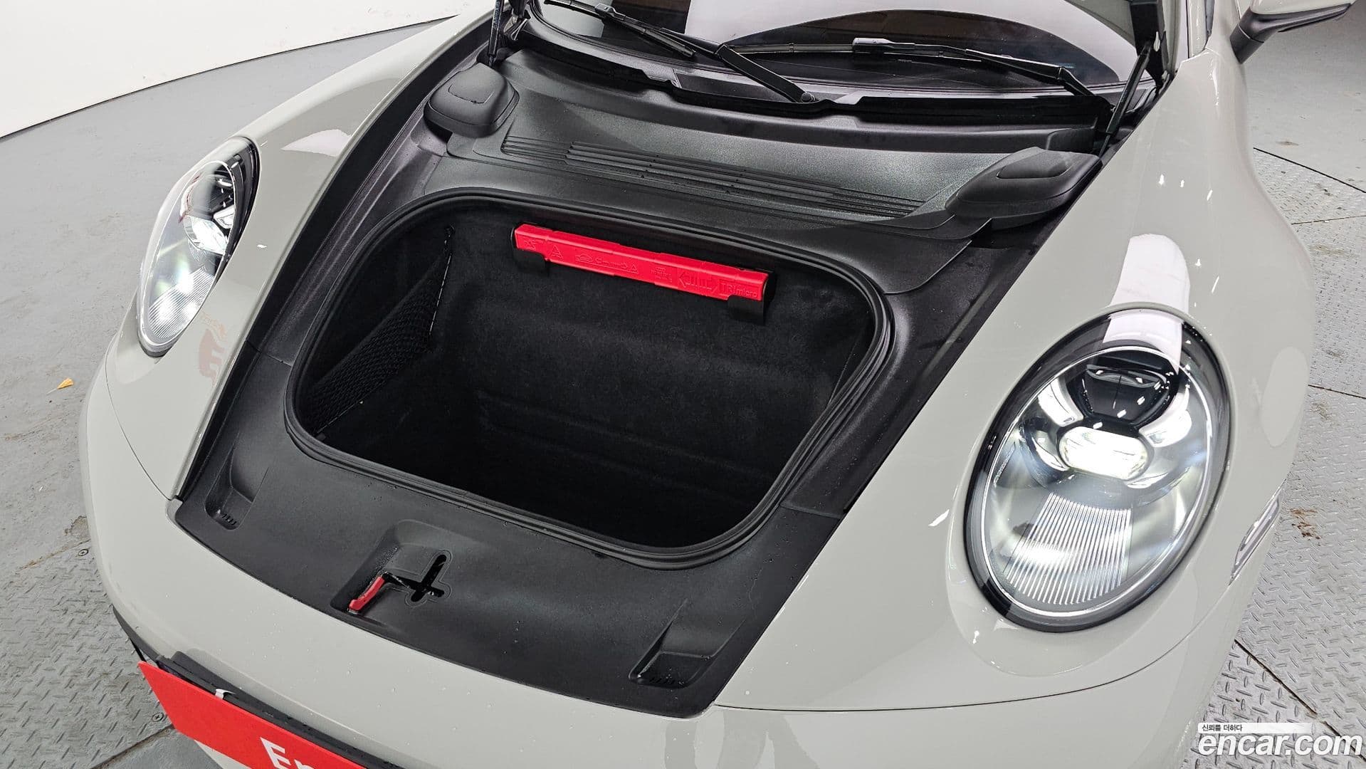 Main__Slider__Photo:911 Porsche 2024.7-5