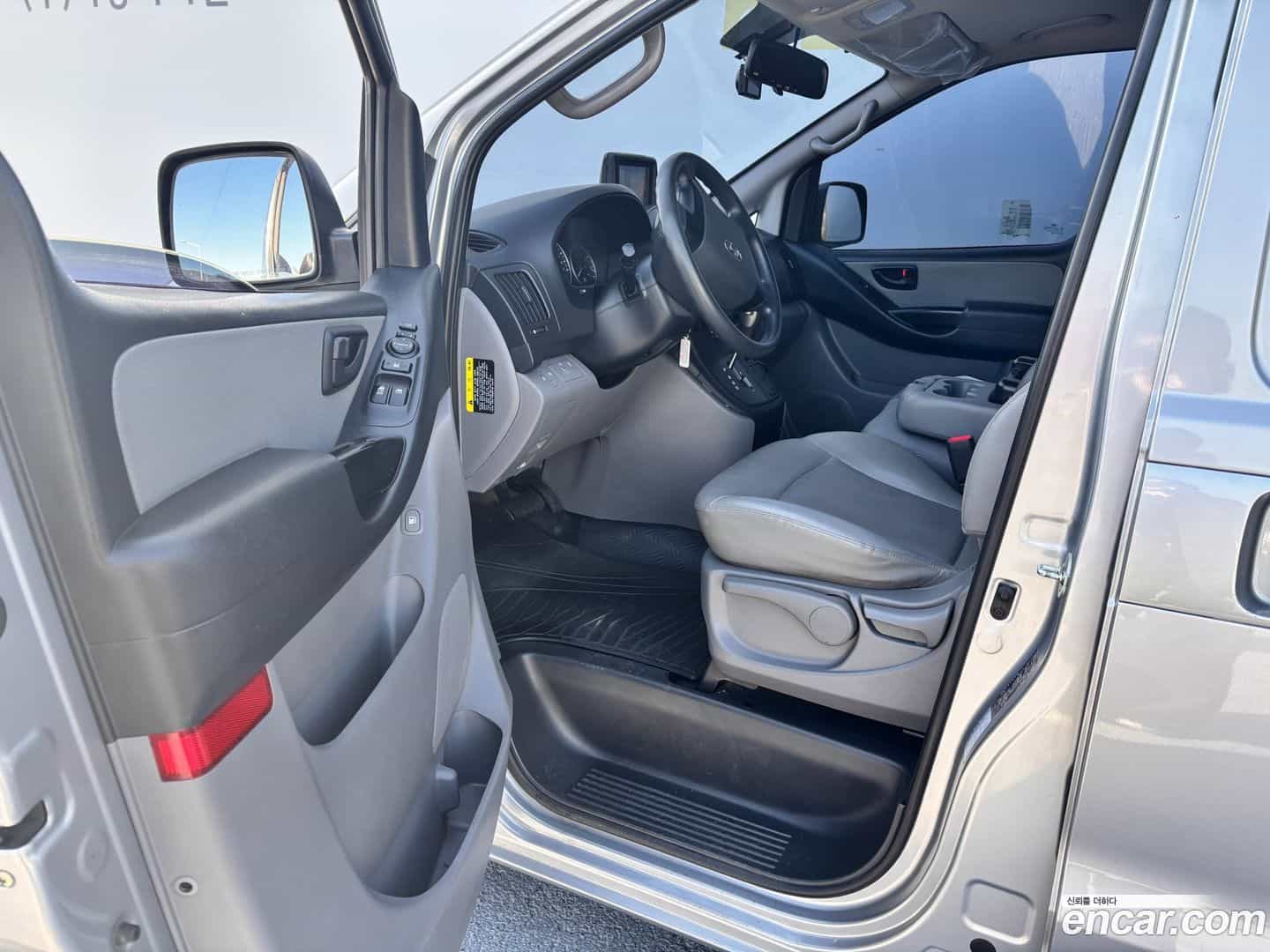 Starex Hyundai 2019.9-INNER-010