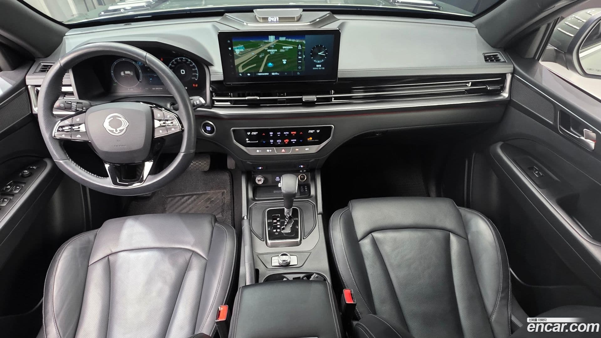 Main__Slider__Photo:Rexton KG_Mobility_Ssangyong 2024.1-6