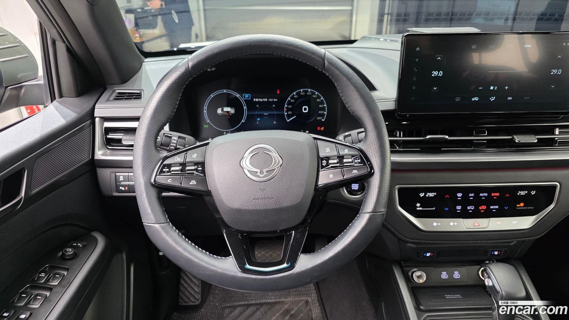 Main__Slider__Photo:Rexton KG_Mobility_Ssangyong 2024.1-12