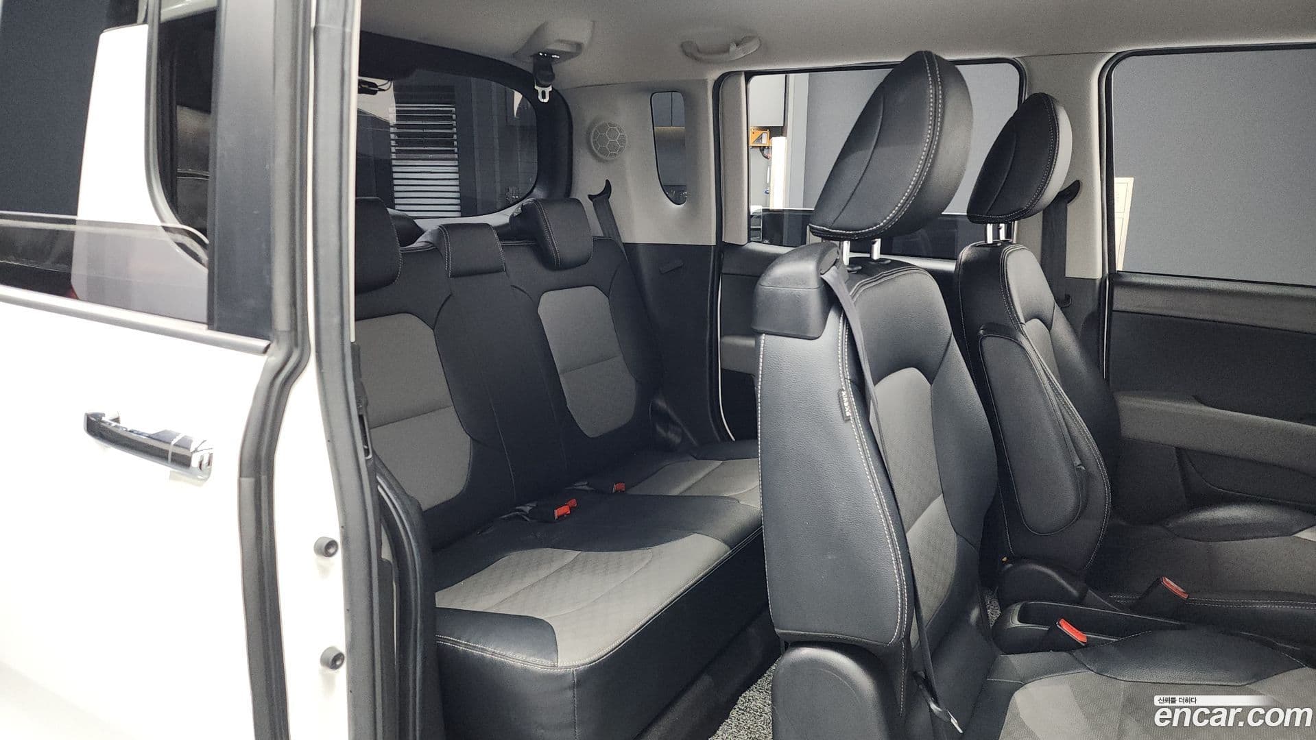 Main__Slider__Photo:RAY Kia 2022.3-11