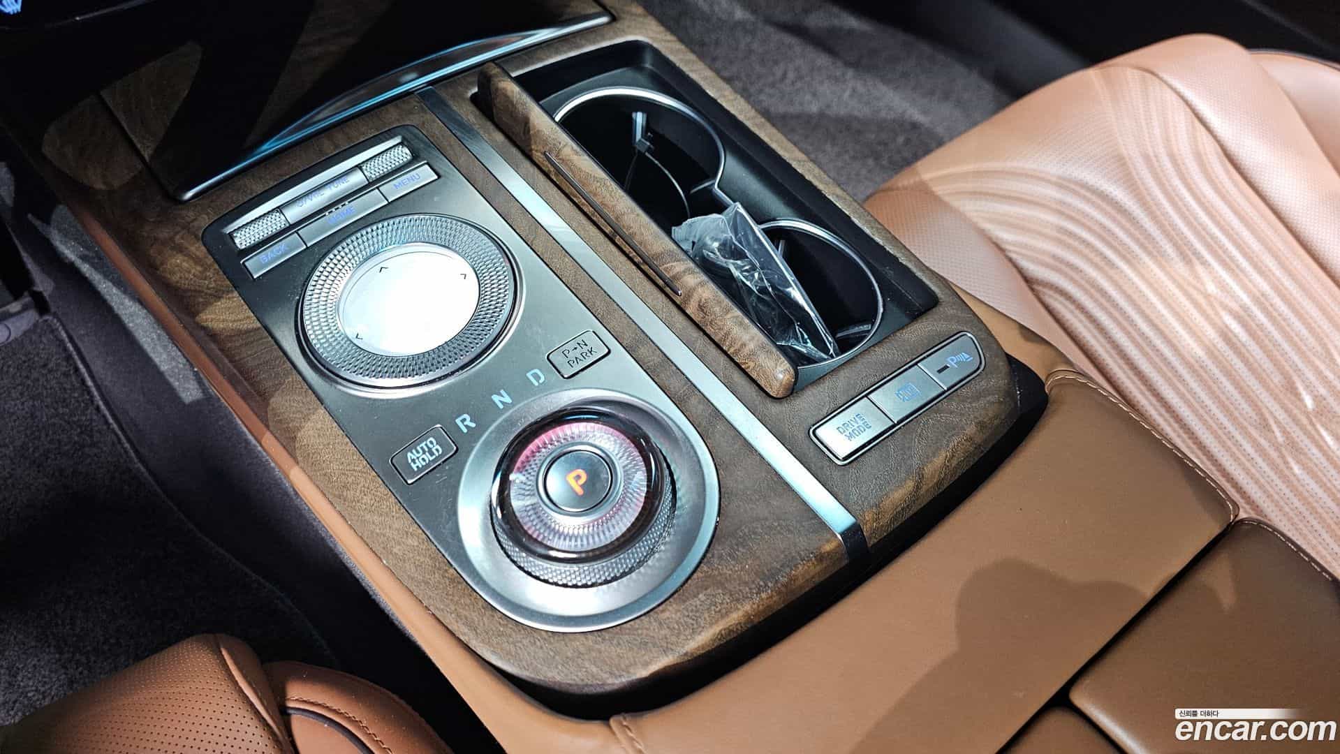 G80 Genesis 2022.0-INNER-009