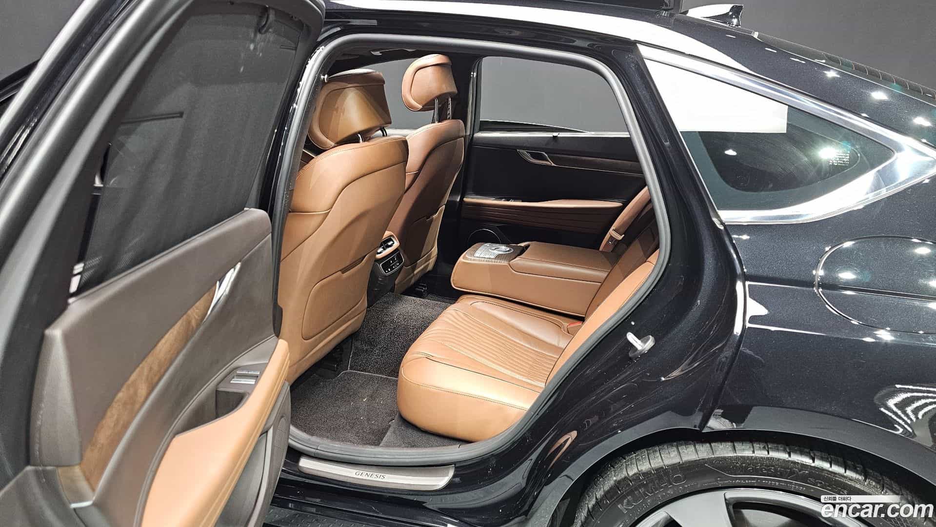 G80 Genesis 2022.0-OPTION-016