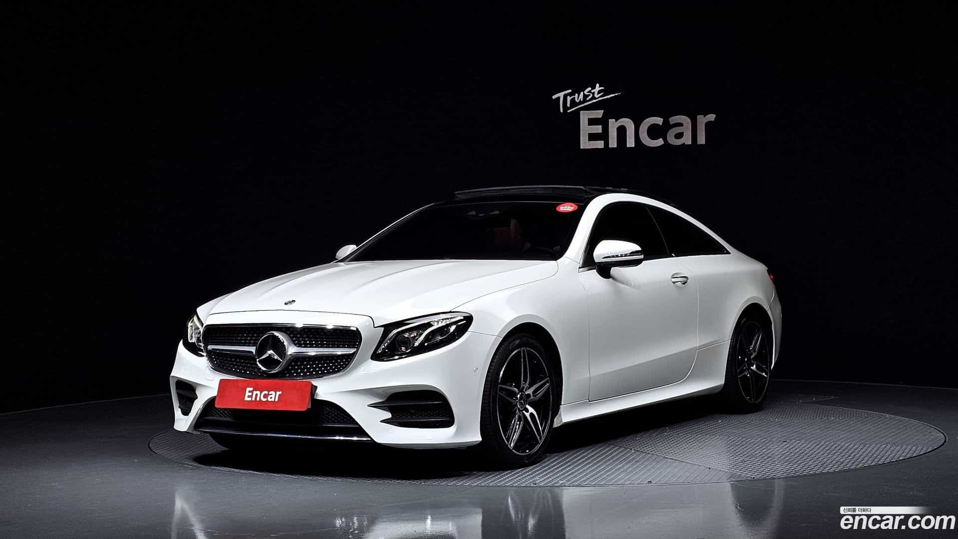 E-Class Mercedes-Benz 2018.6-OUTER-001