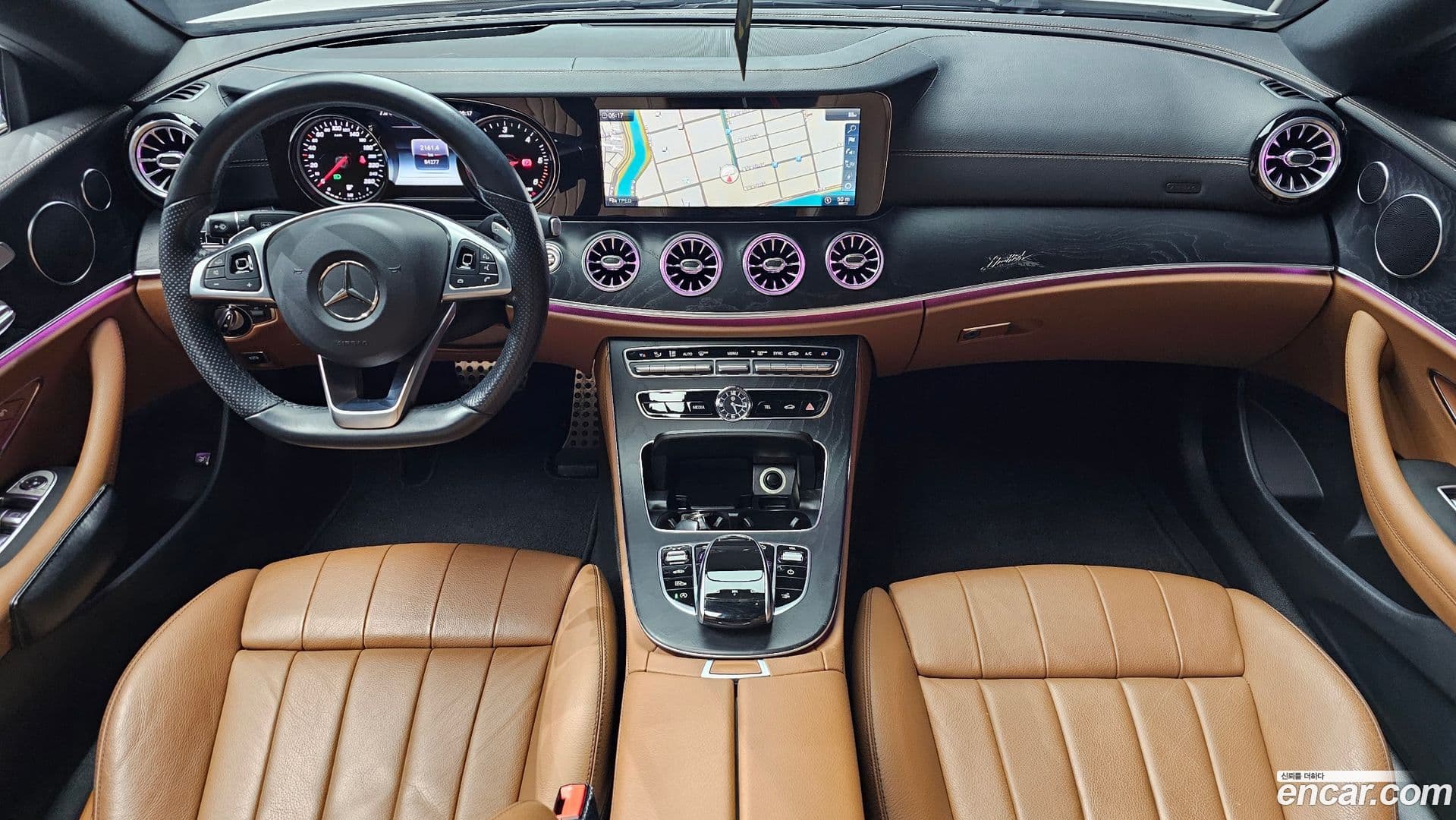 Main__Slider__Photo:E-Class Mercedes-Benz 2018.6-6