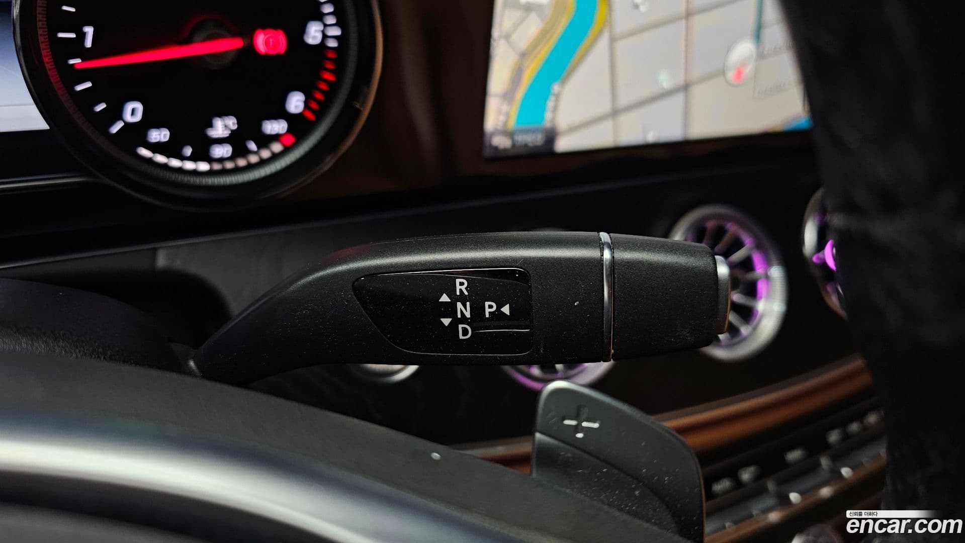 Main__Slider__Photo:E-Class Mercedes-Benz 2018.6-8