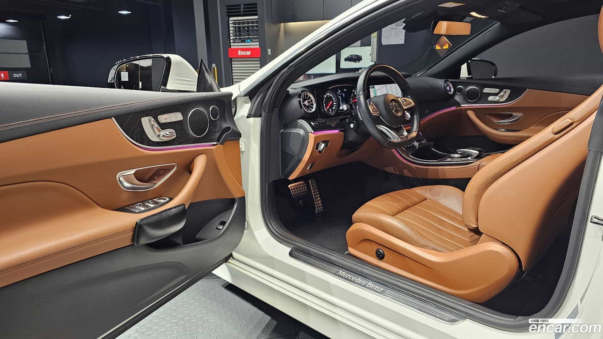 E-Class Mercedes-Benz 2018.6-OPTION-015