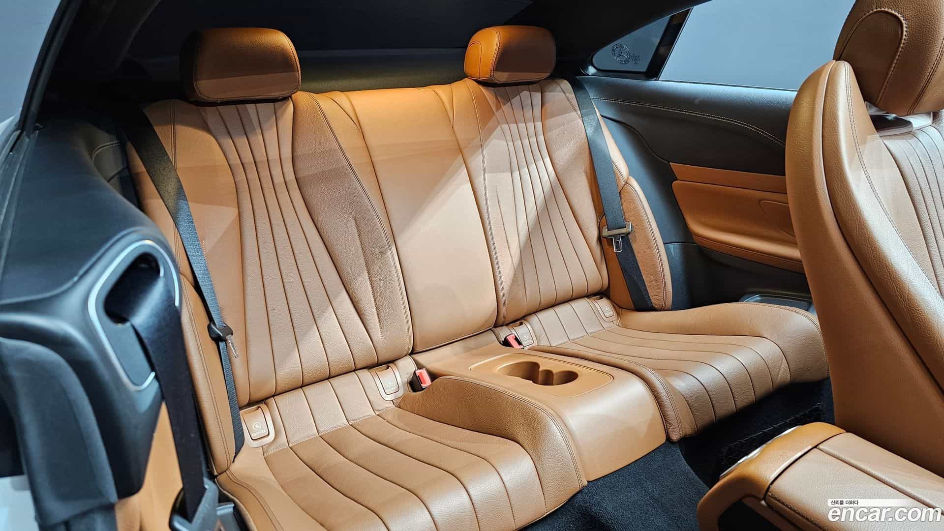 E-Class Mercedes-Benz 2018.6-OPTION-016