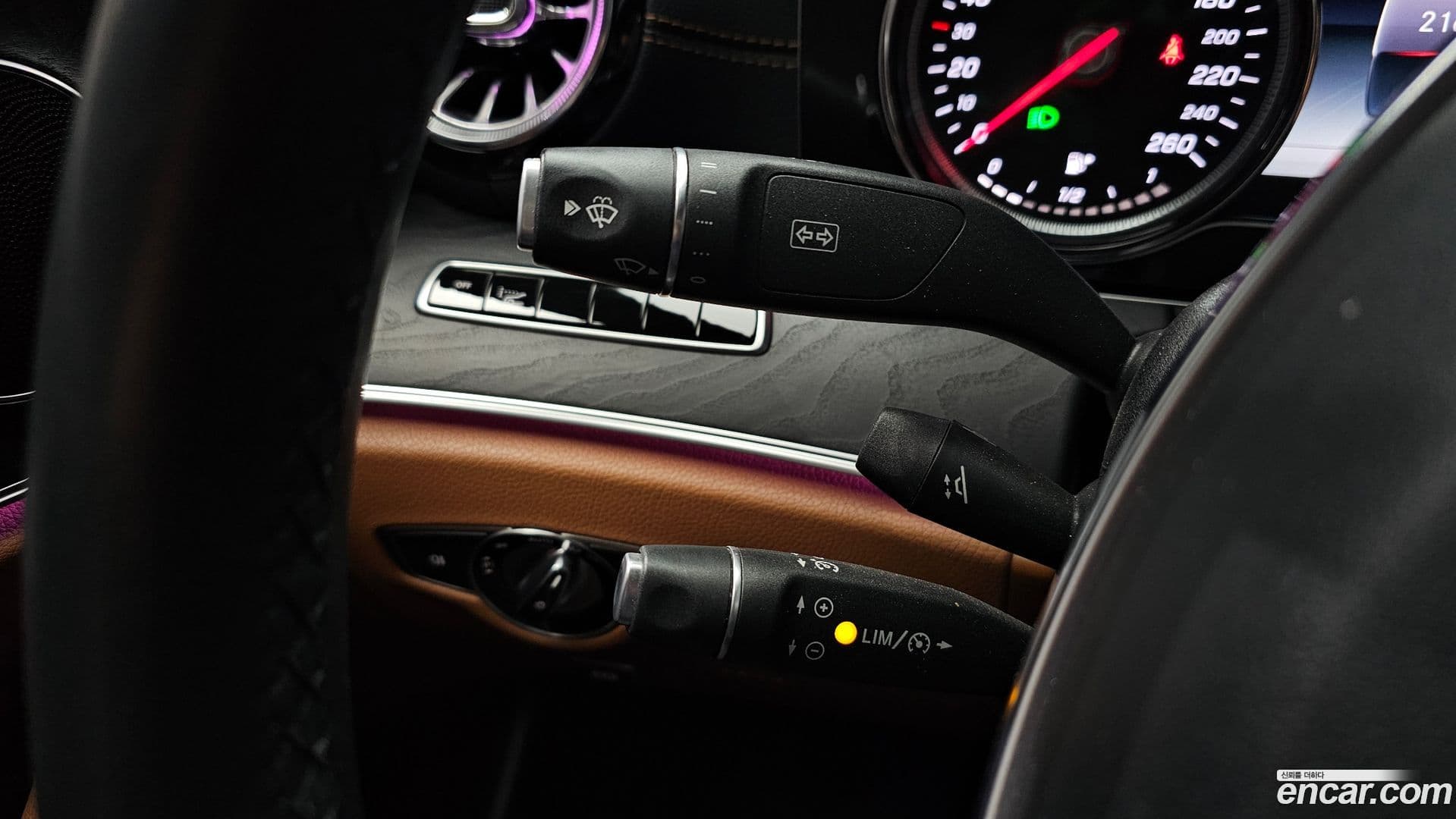 Main__Slider__Photo:E-Class Mercedes-Benz 2018.6-16