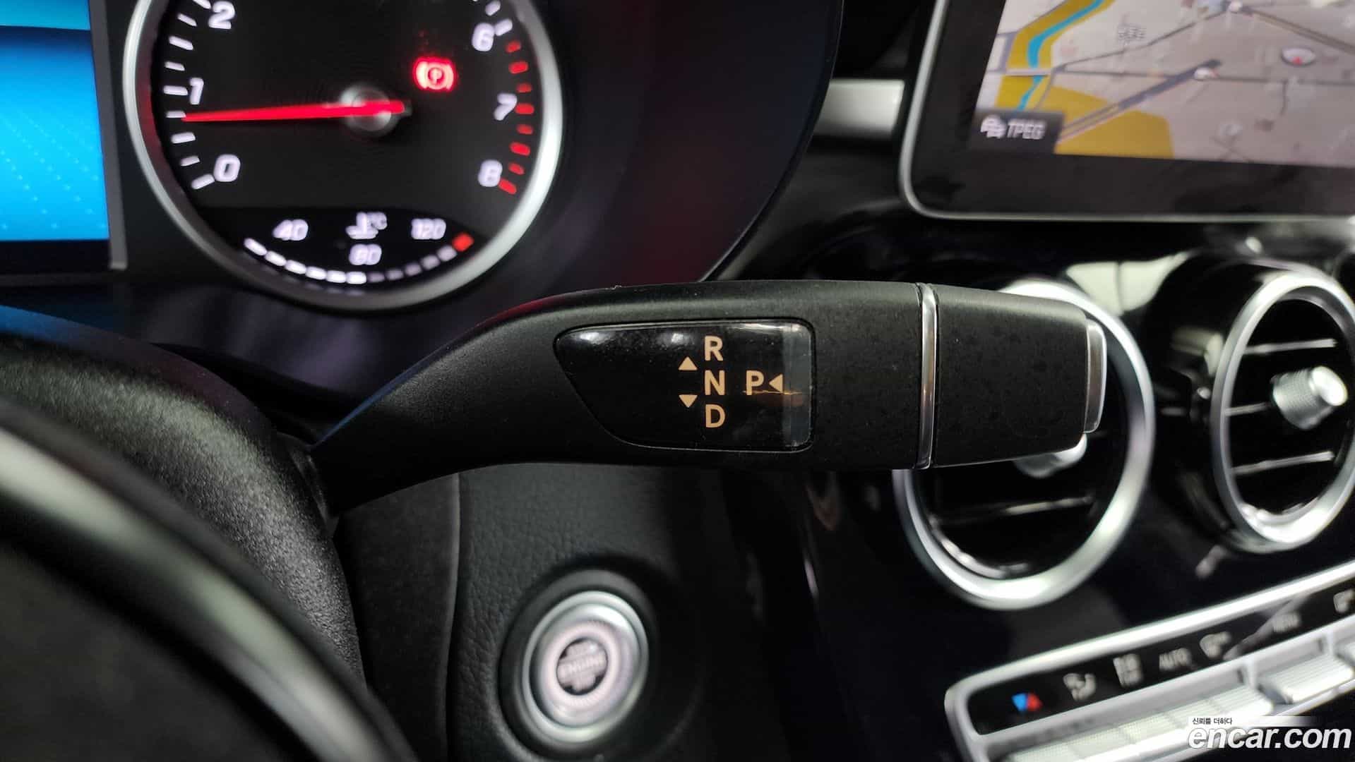 C-Class Mercedes-Benz 2019.11-INNER-009