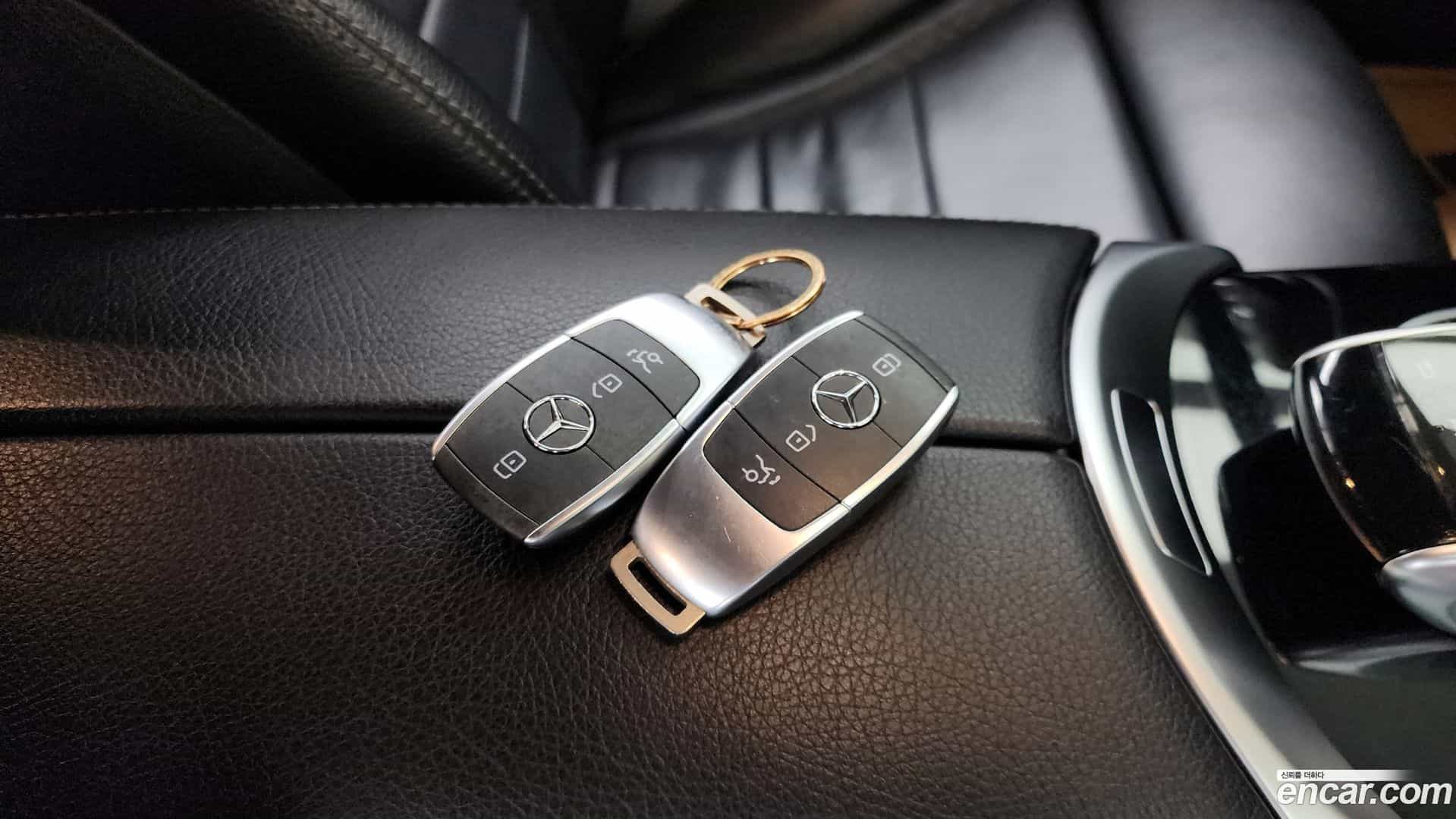 C-Class Mercedes-Benz 2019.11-OPTION-023